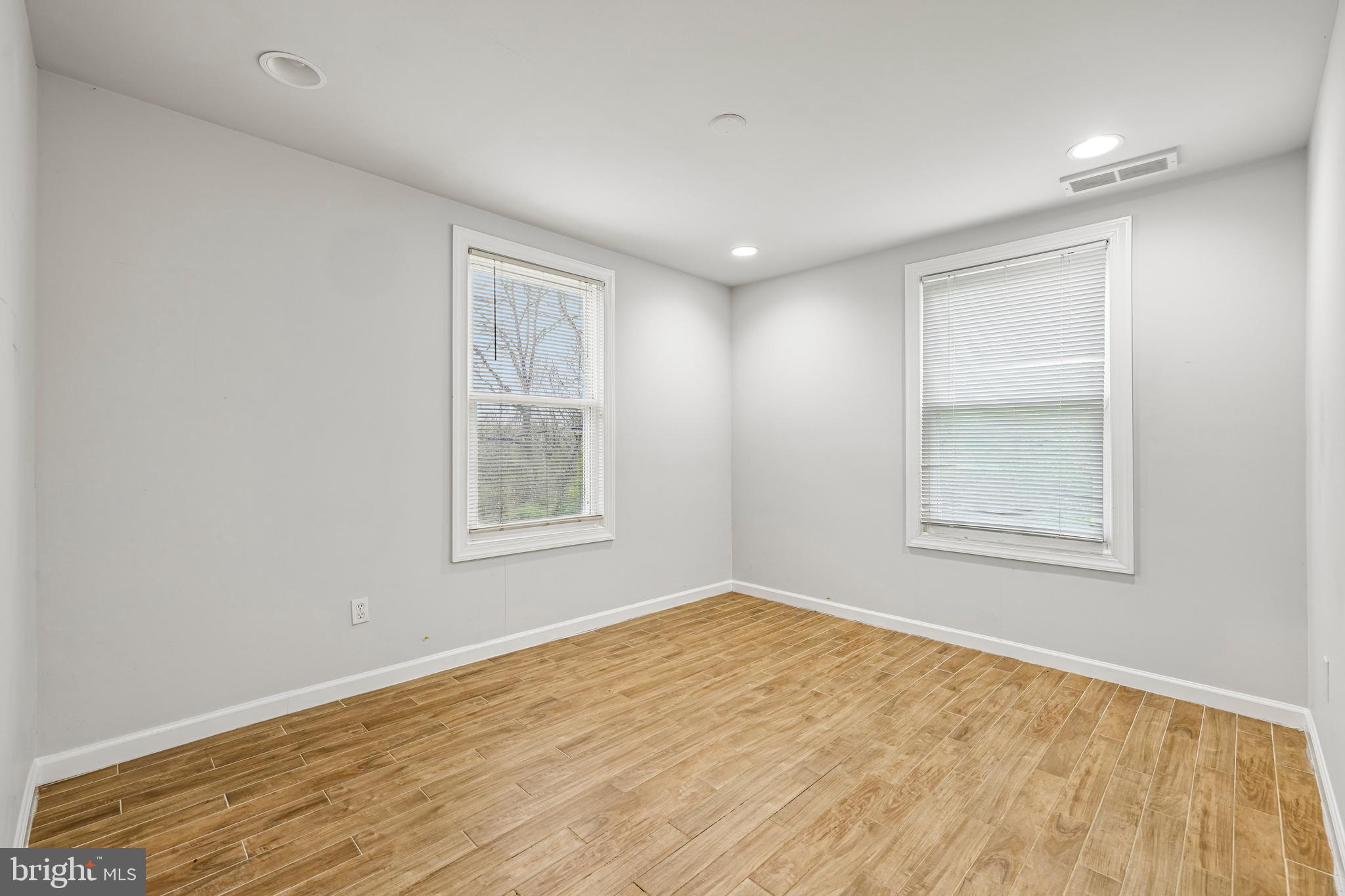 CLARKSBURG OUTSIDE - Residential