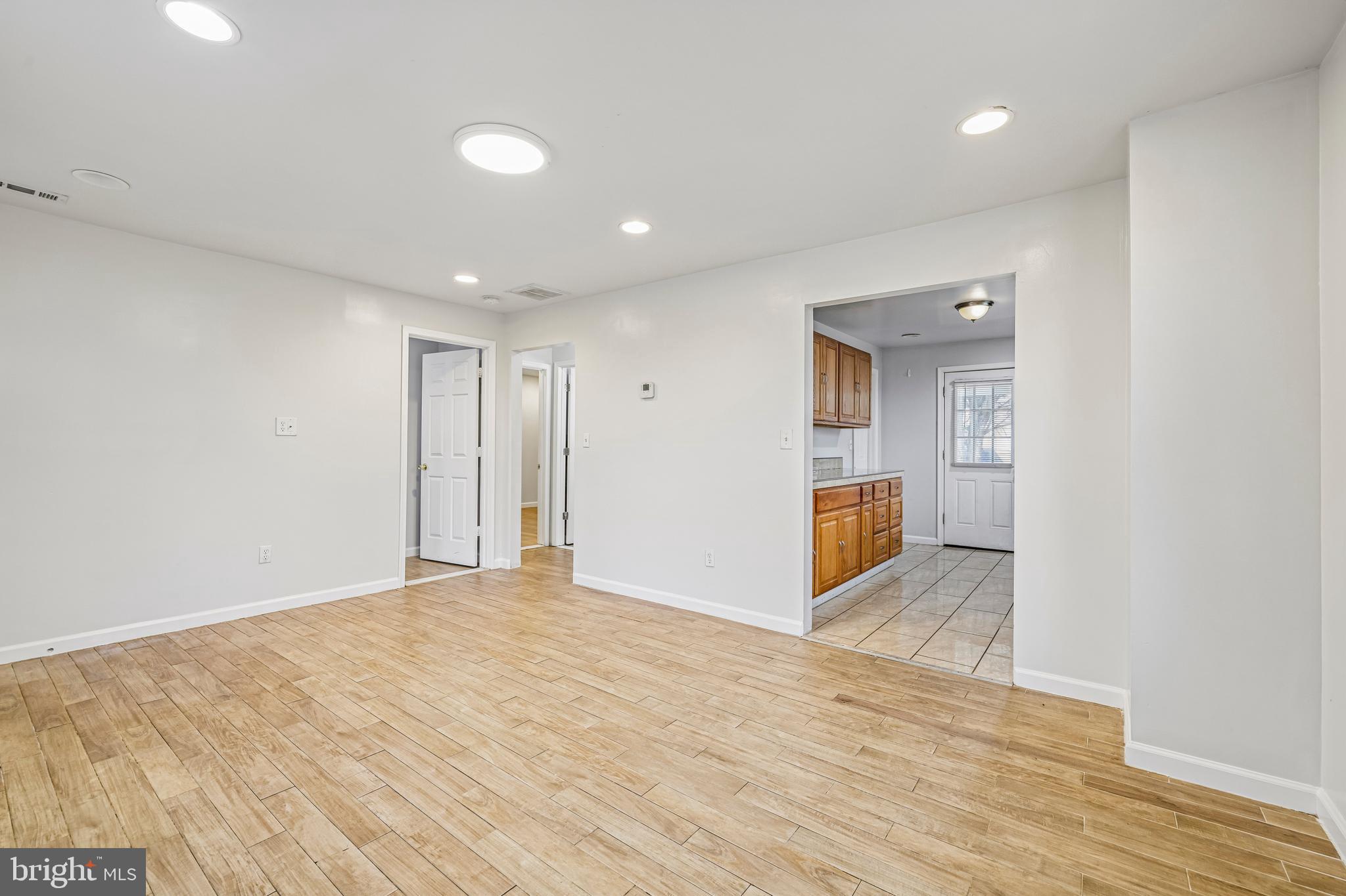 CLARKSBURG OUTSIDE - Residential