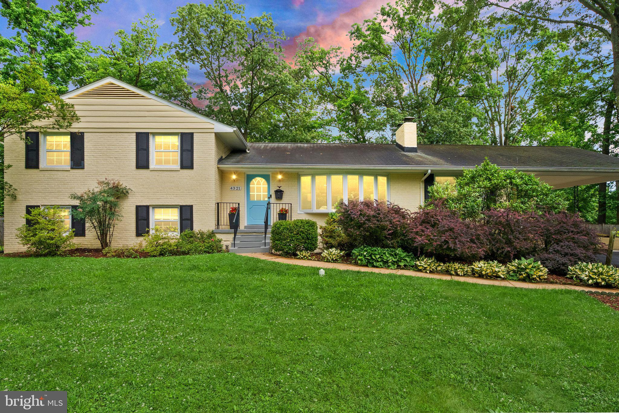 YACHT HAVEN ESTATES - Residential