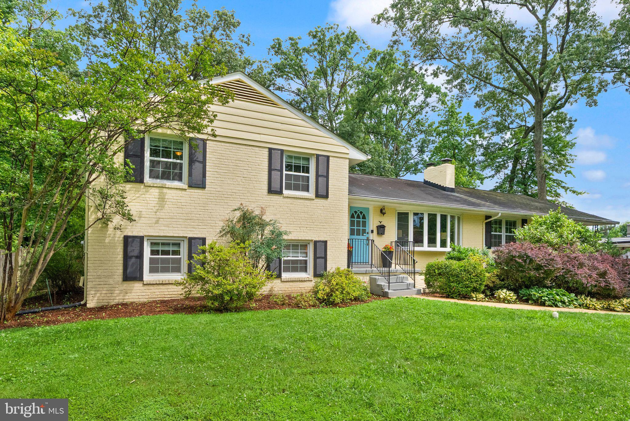 YACHT HAVEN ESTATES - Residential