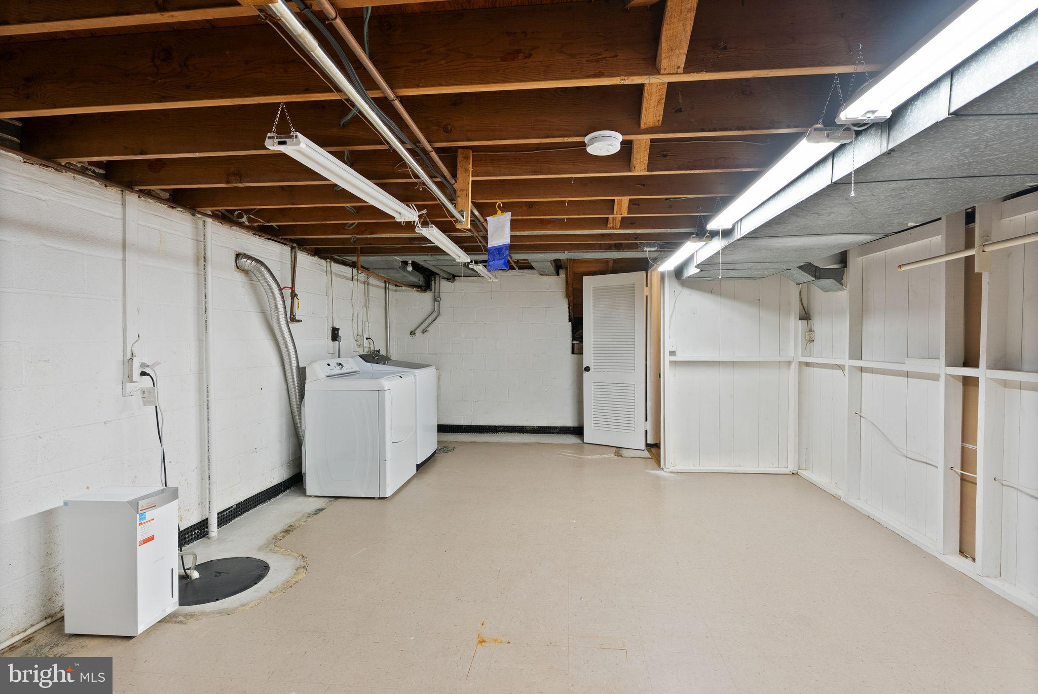 YACHT HAVEN ESTATES - Residential