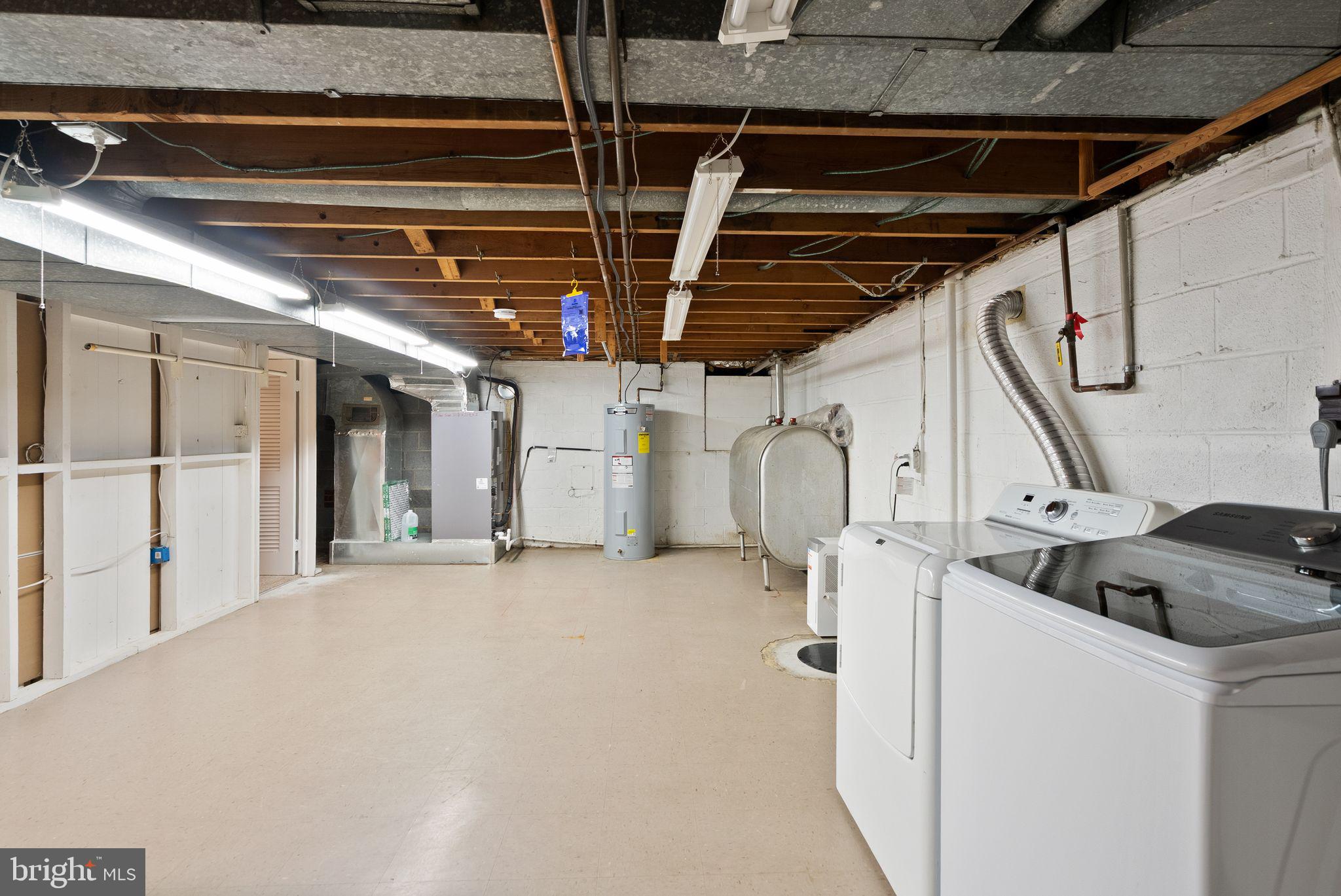 YACHT HAVEN ESTATES - Residential