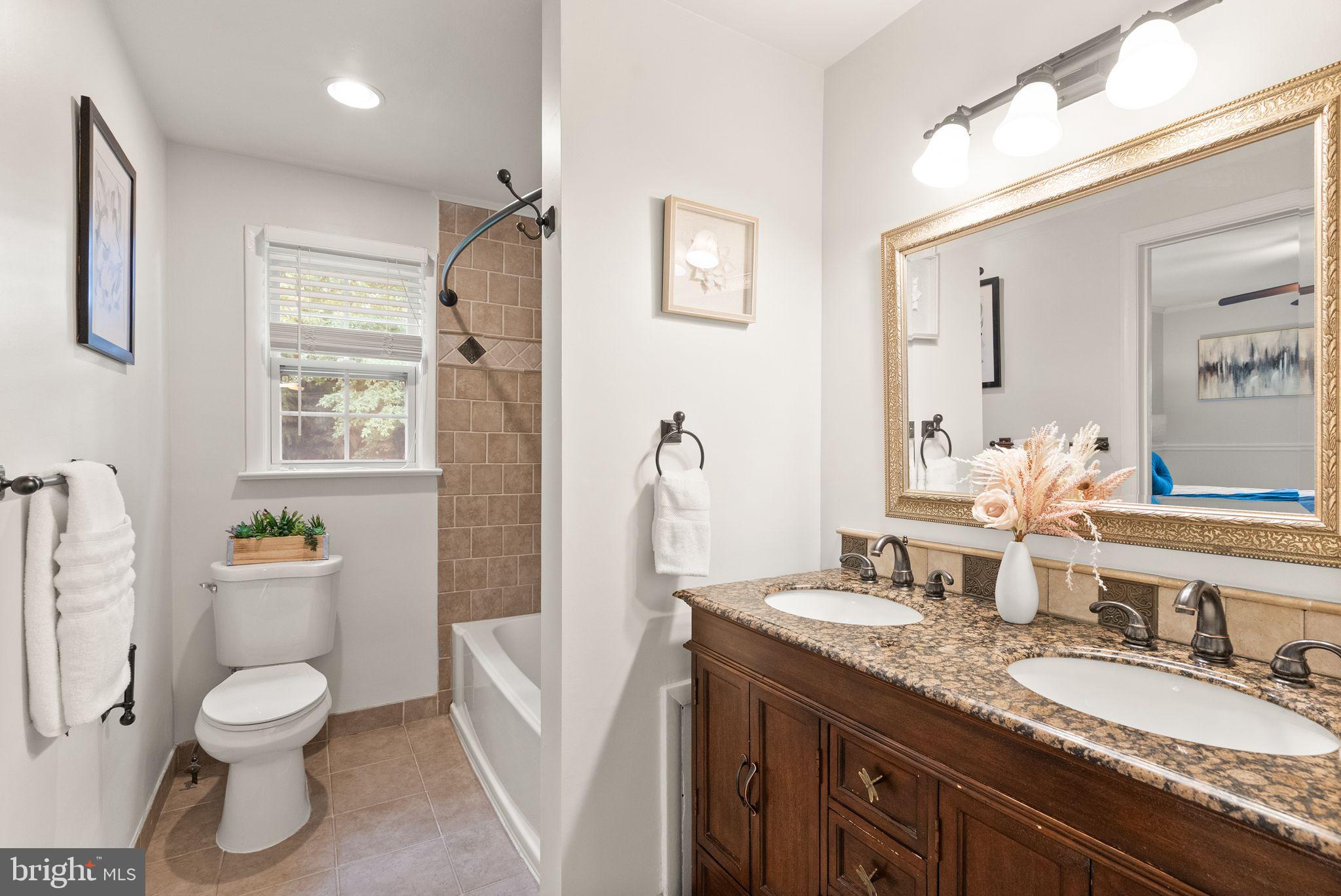 YACHT HAVEN ESTATES - Residential