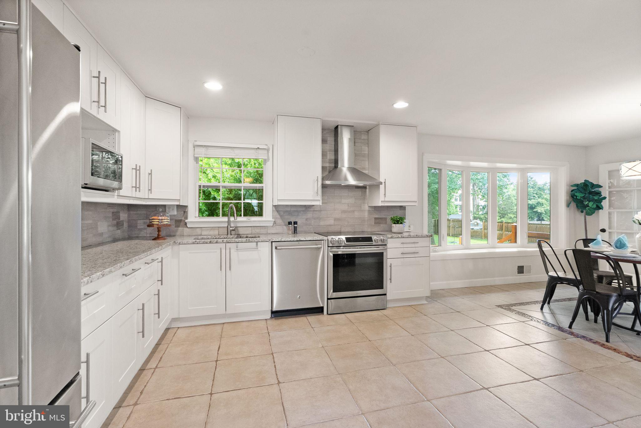 YACHT HAVEN ESTATES - Residential