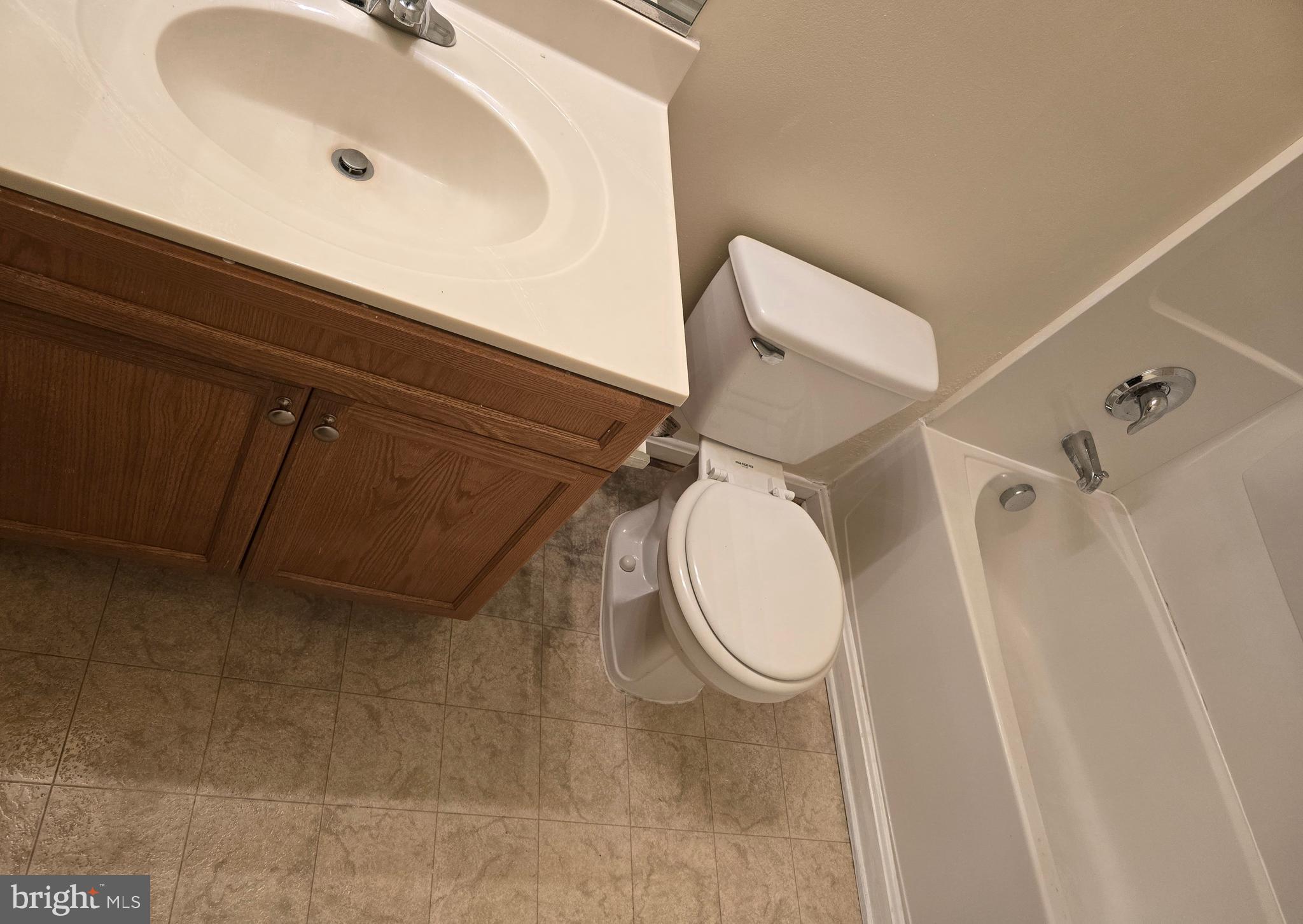 HAMLET WOODS II - Residential Lease