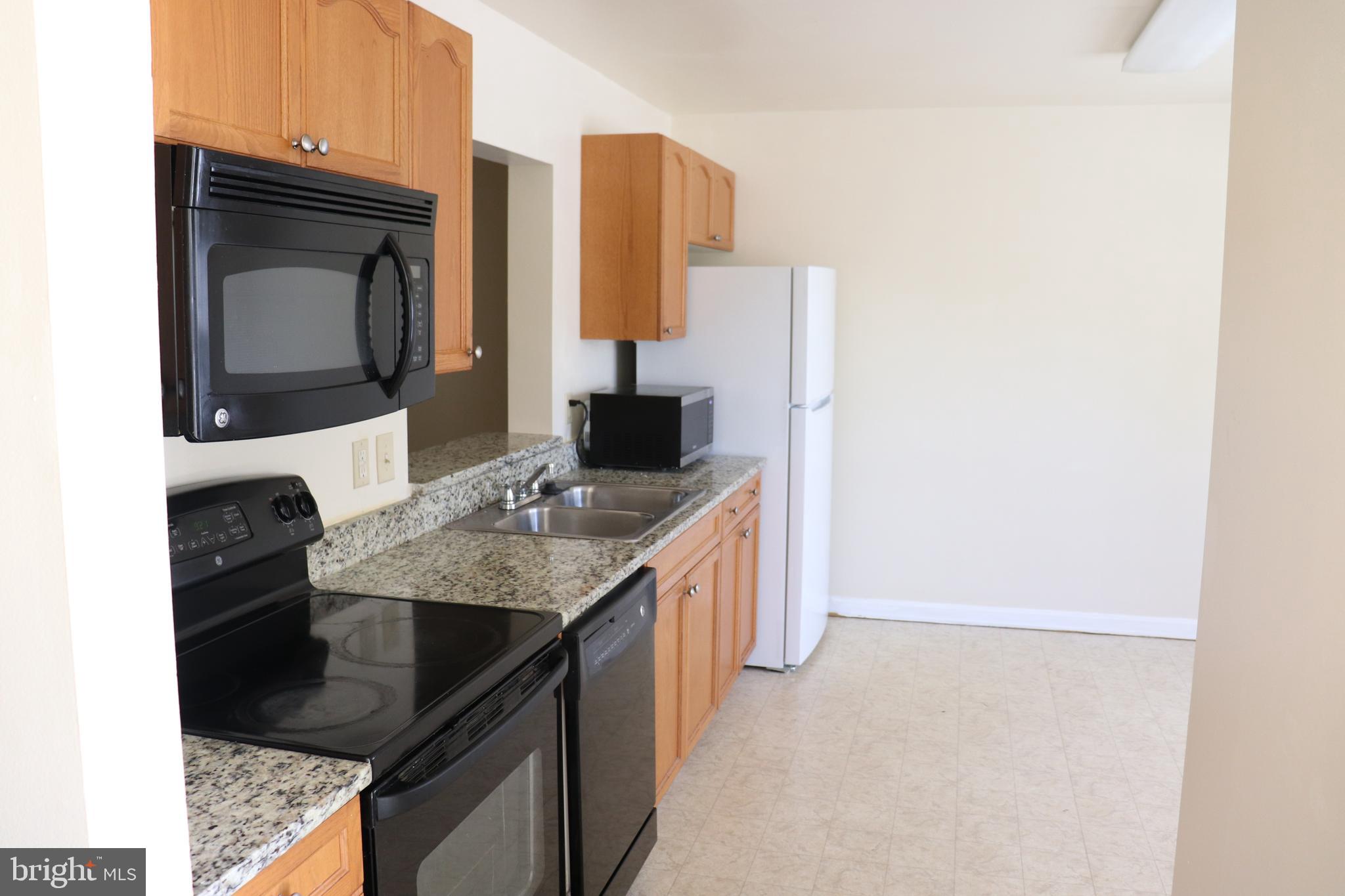 HAMLET WOODS II - Residential Lease