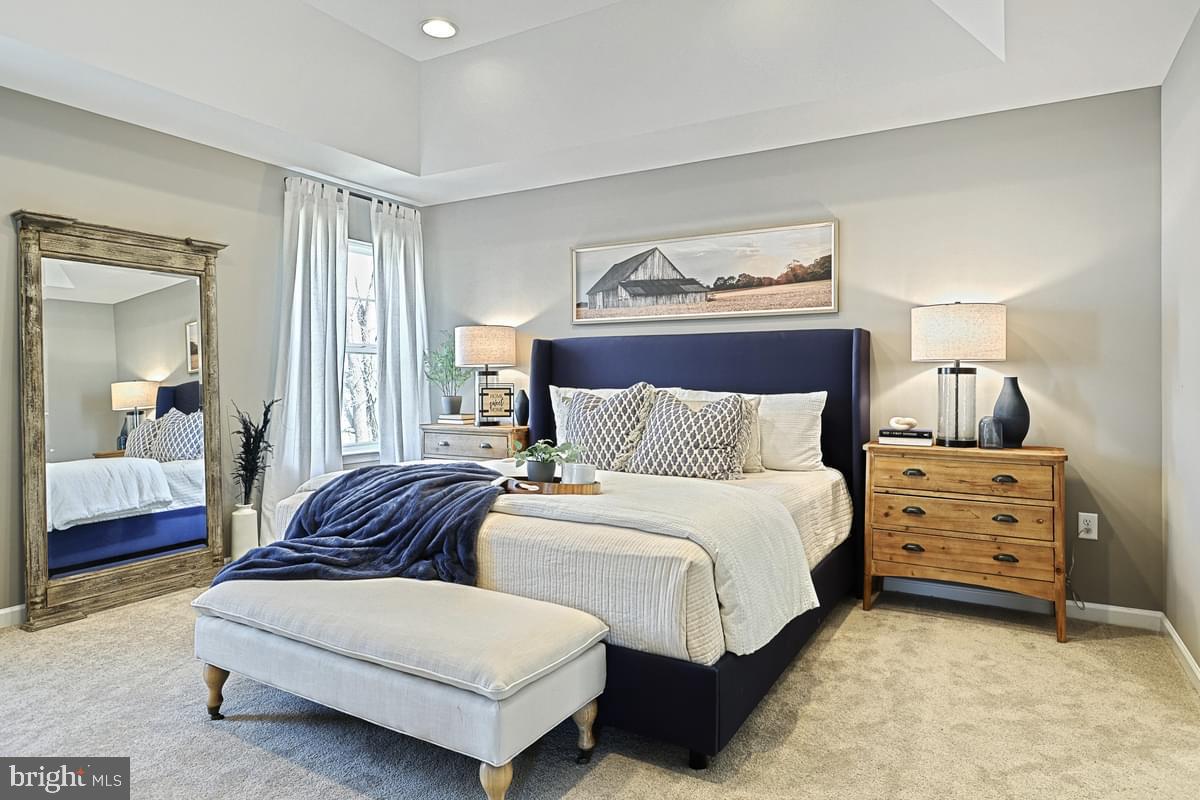 DICKINSON PLACE - Residential