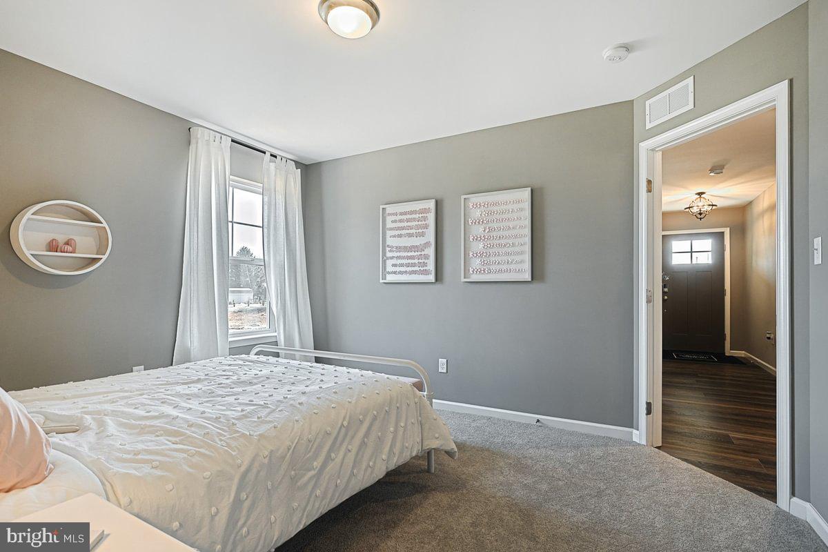 DICKINSON PLACE - Residential