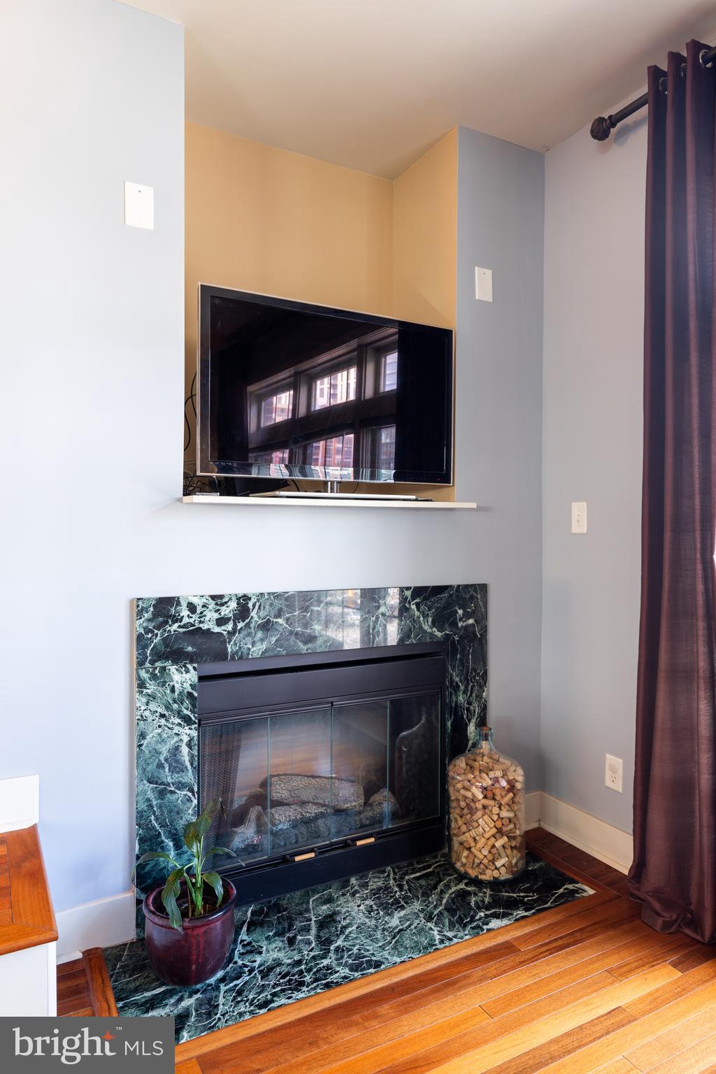 FELLS POINT HISTORIC DISTRICT - Residential