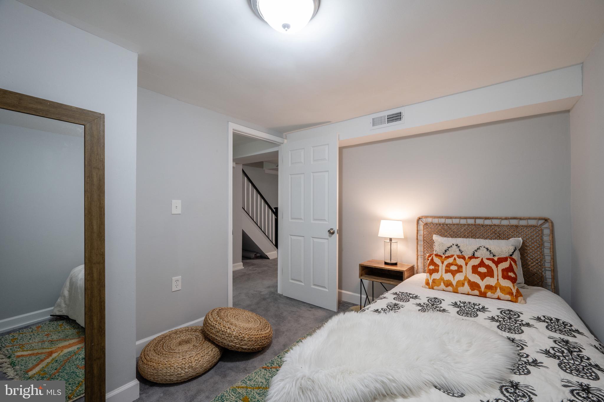 WARWICK VILLAGE - Residential