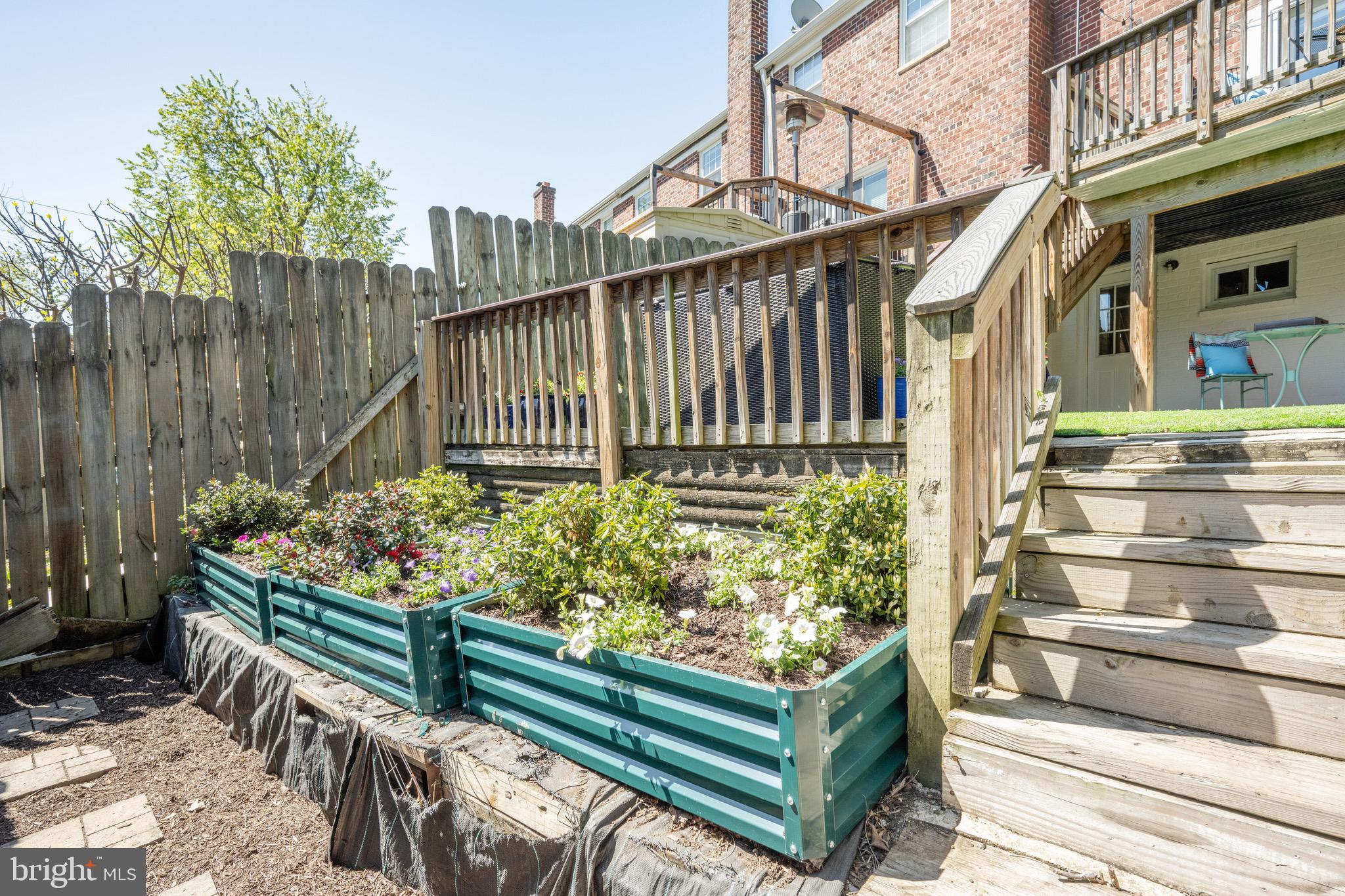 WARWICK VILLAGE - Residential