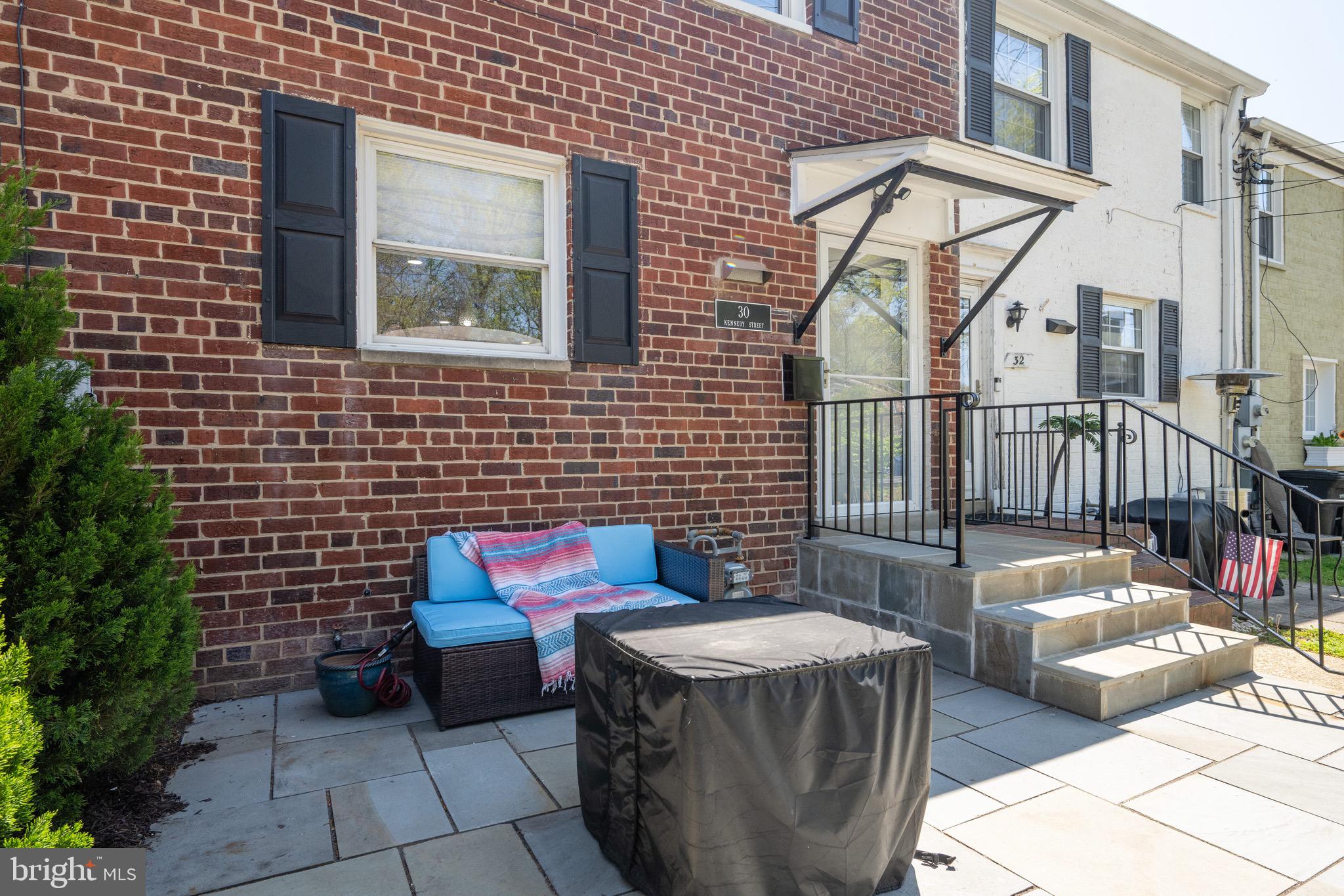 WARWICK VILLAGE - Residential