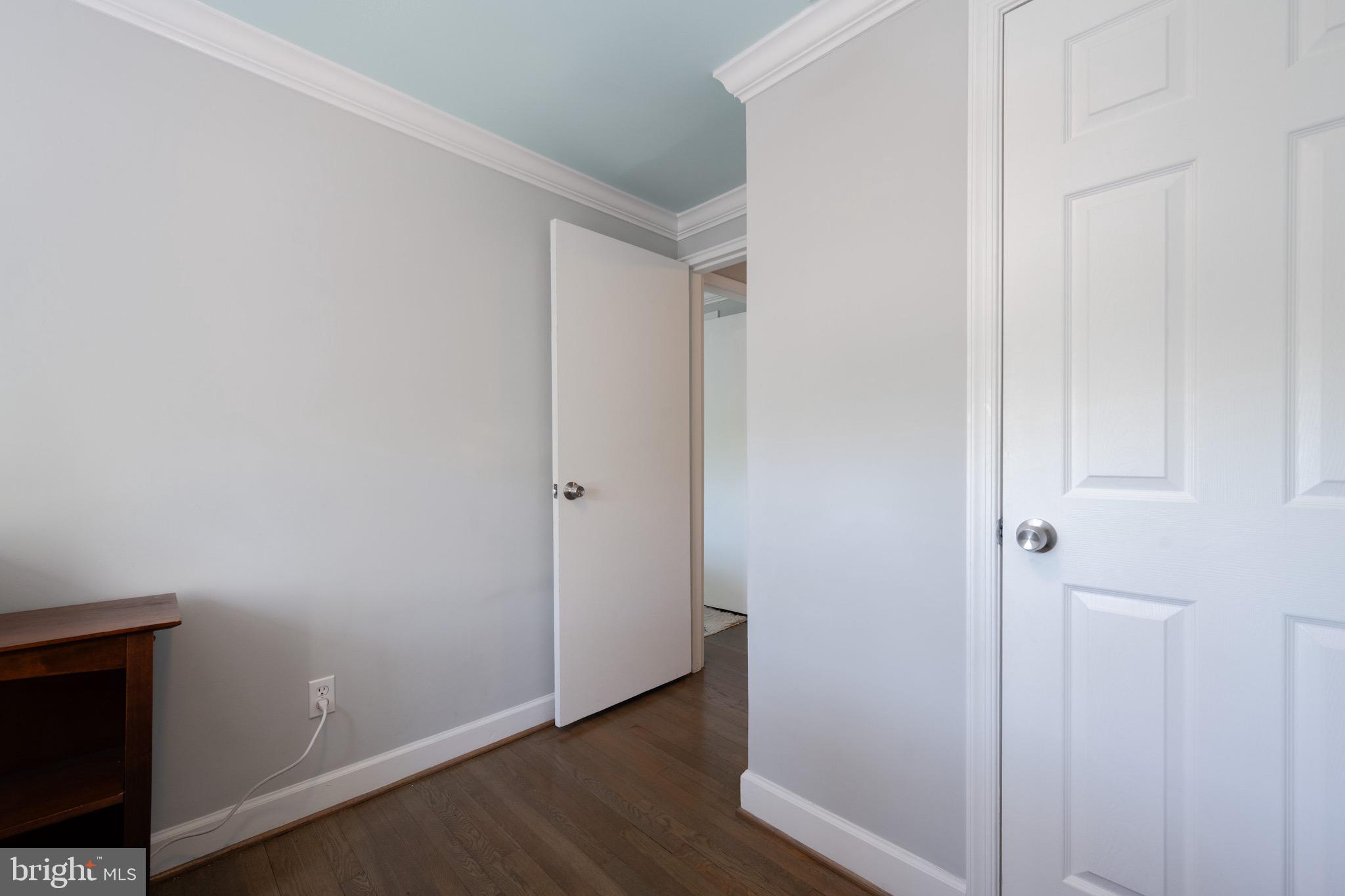 WARWICK VILLAGE - Residential