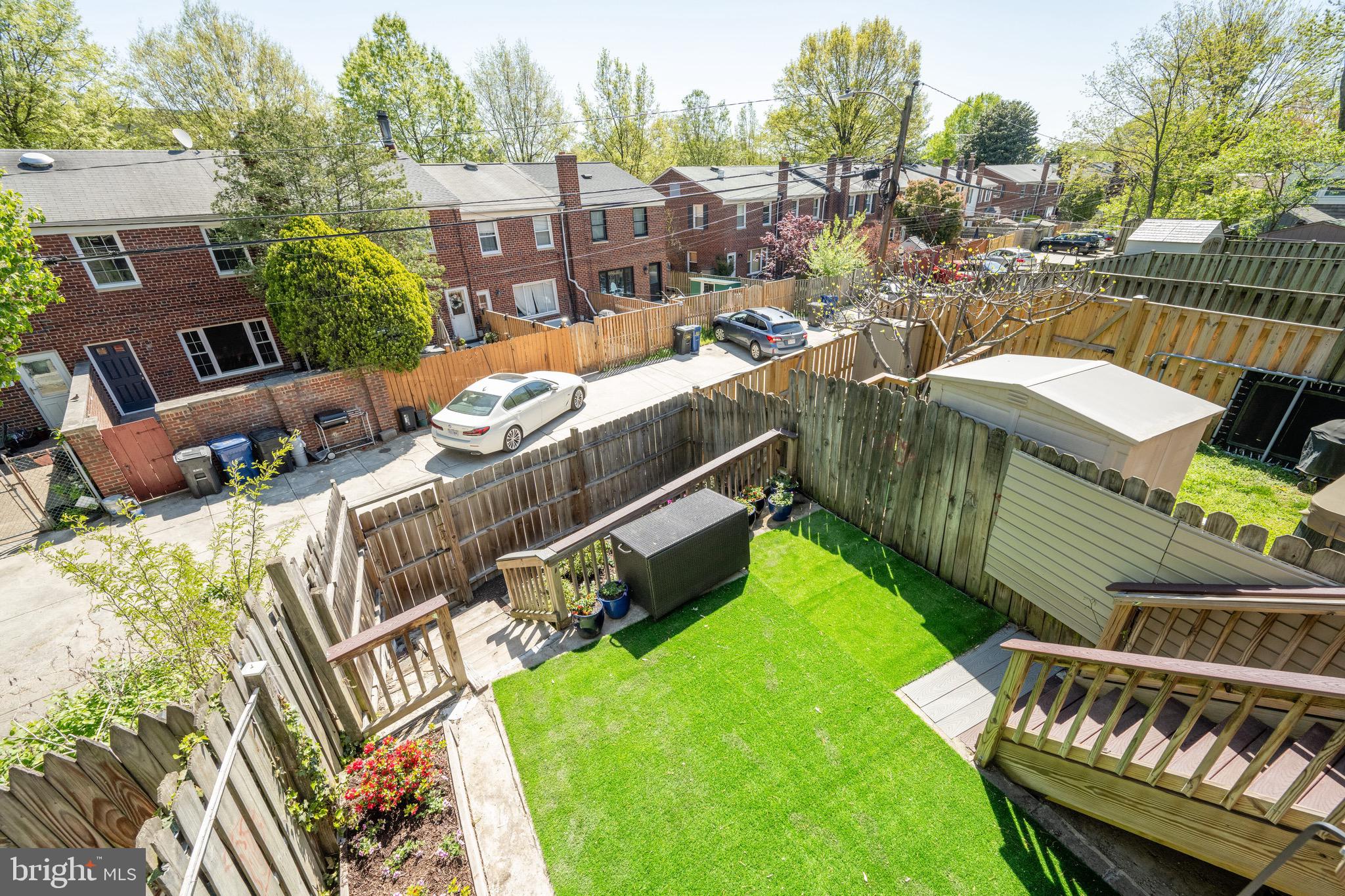 WARWICK VILLAGE - Residential