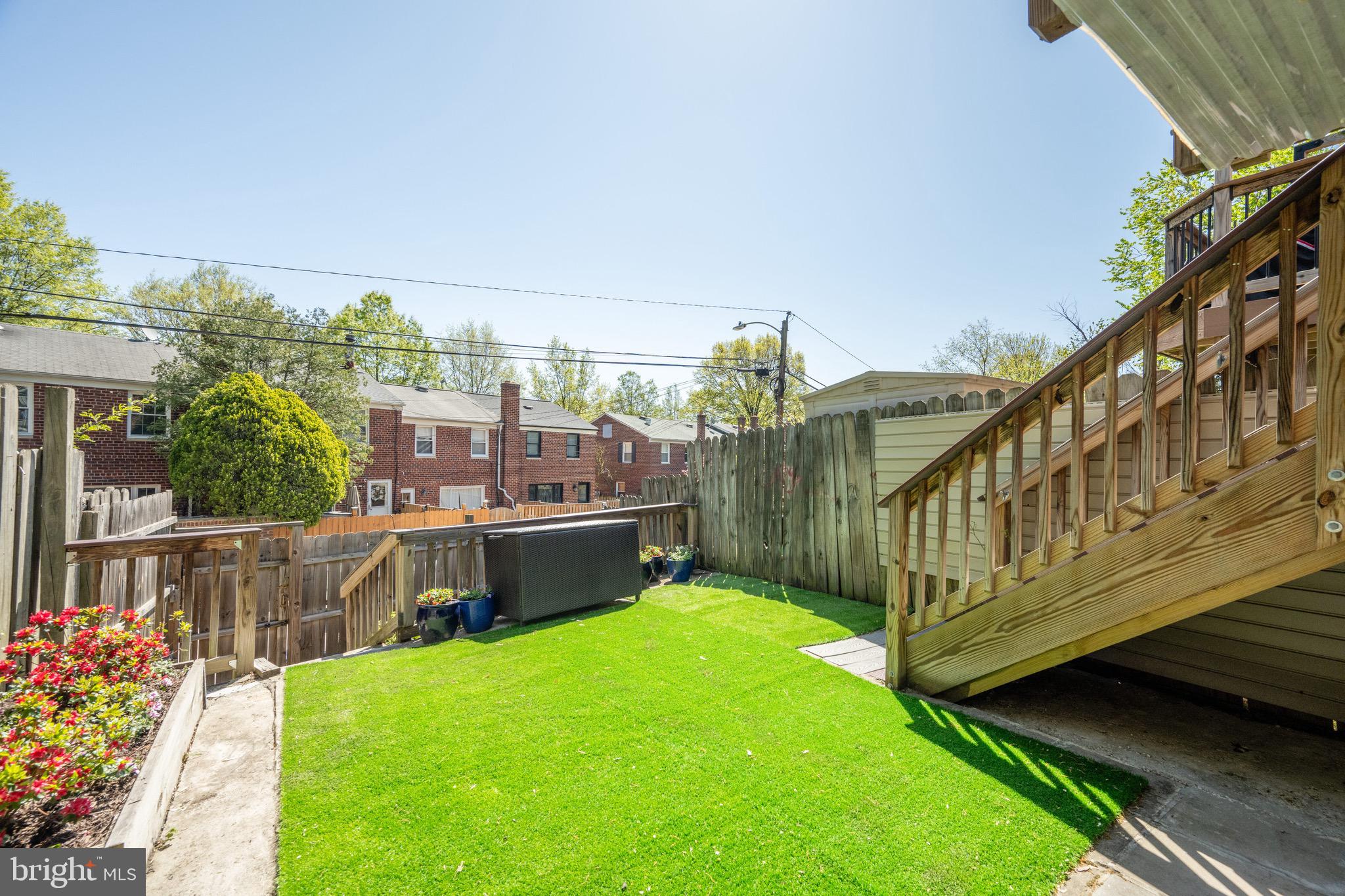 WARWICK VILLAGE - Residential