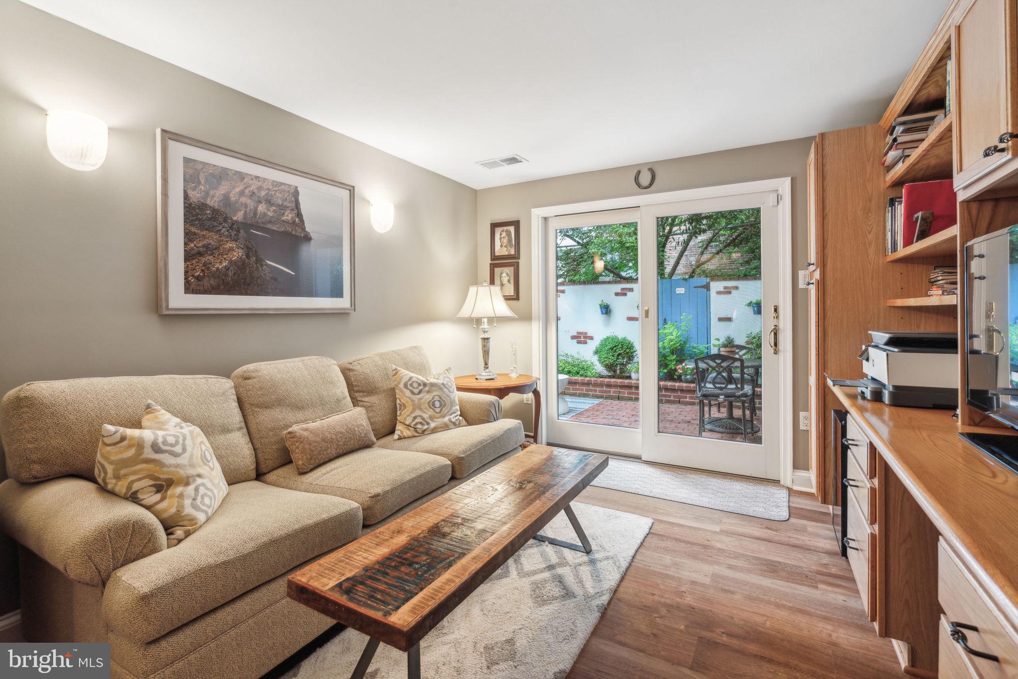 RITTENHOUSE SQUARE - Residential