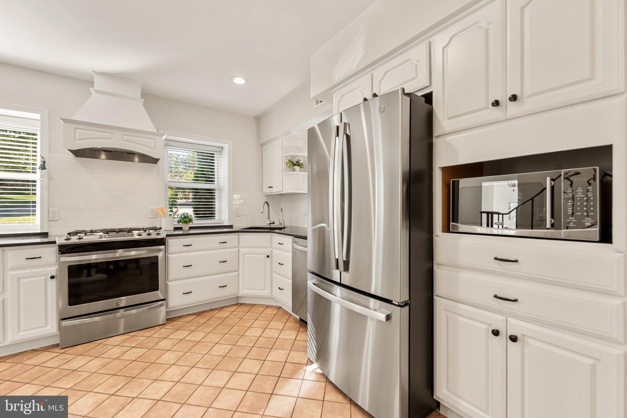 101 N EARLEY