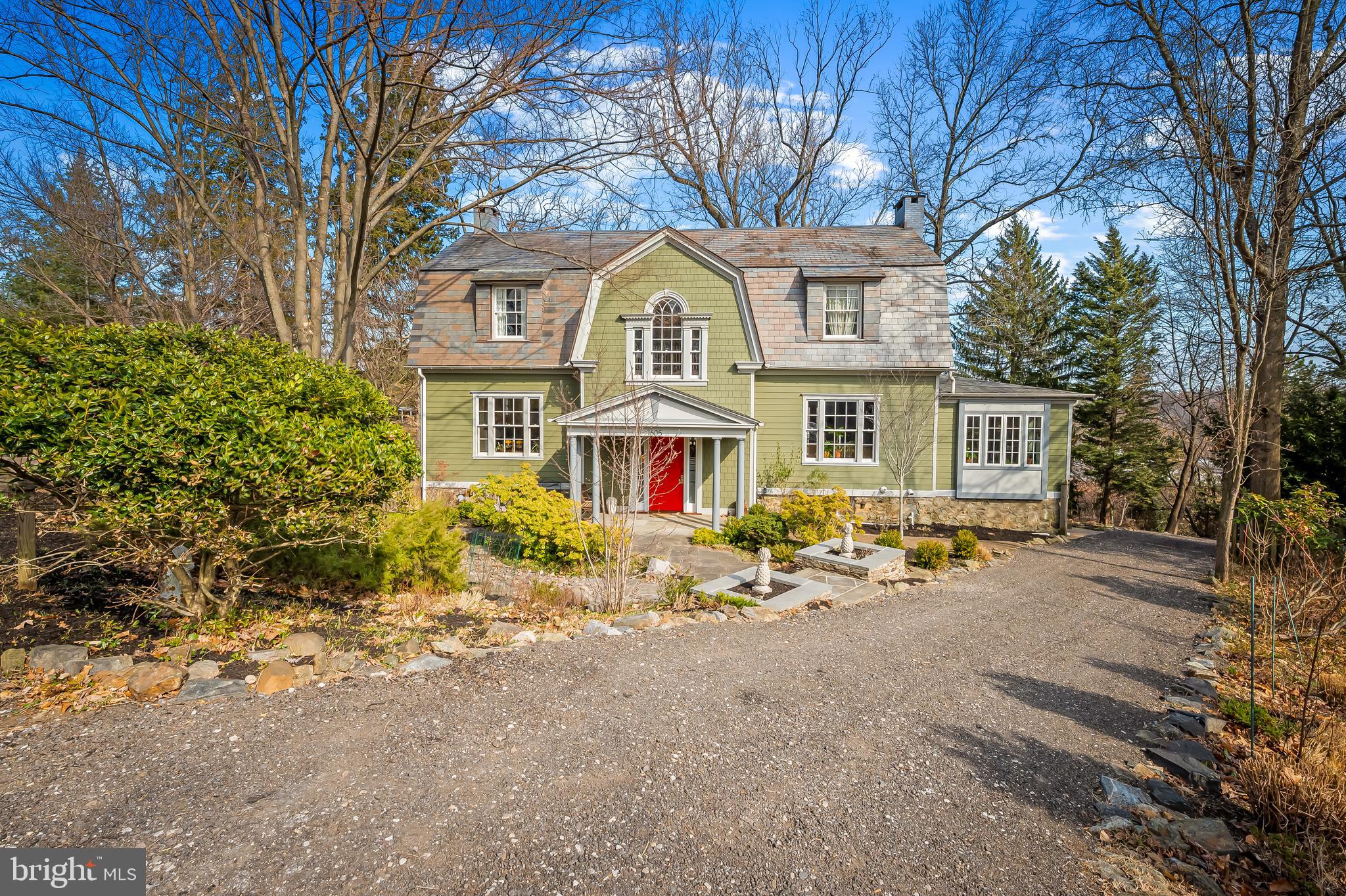 MOUNT WASHINGTON - Residential