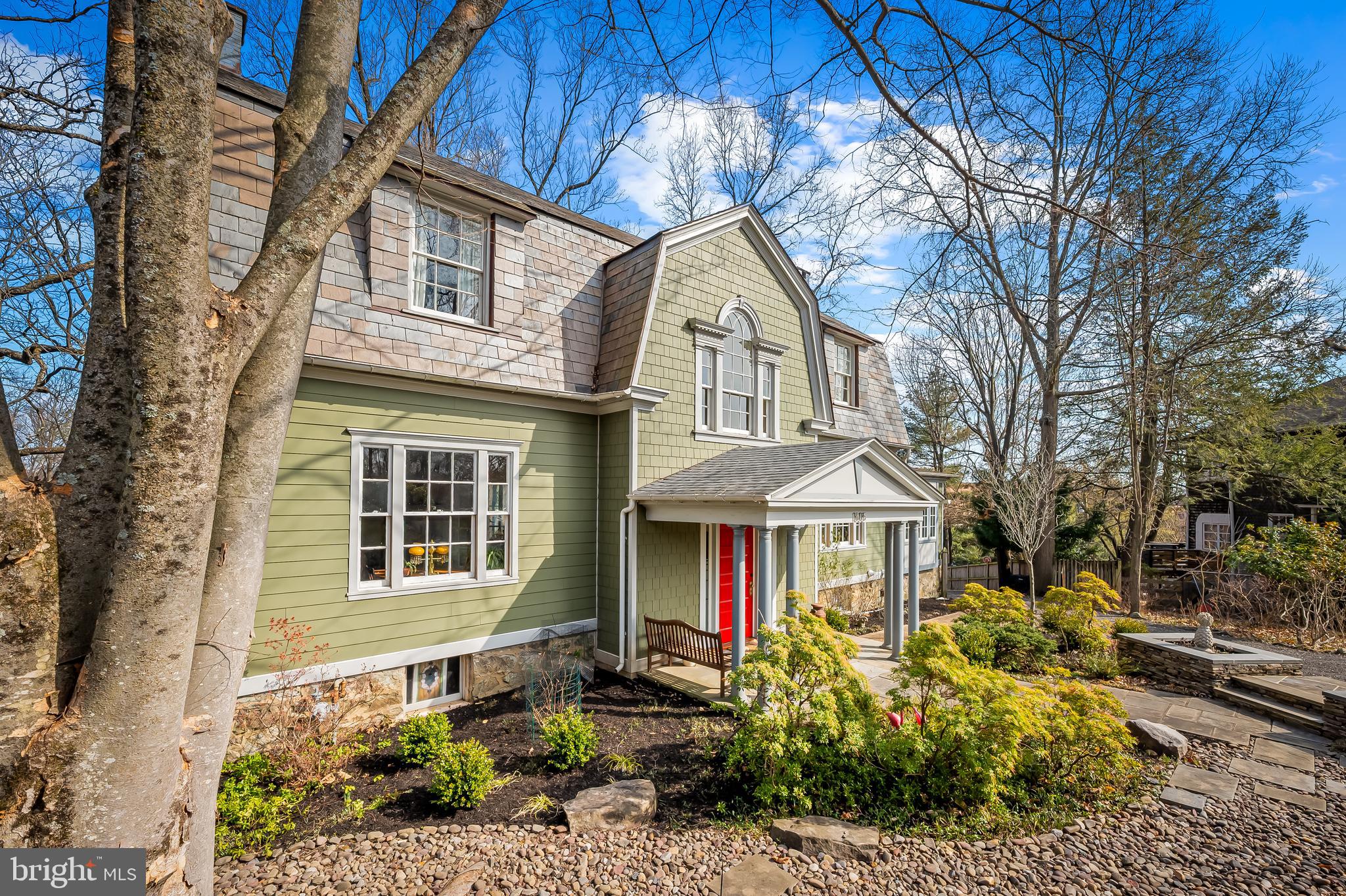 MOUNT WASHINGTON - Residential