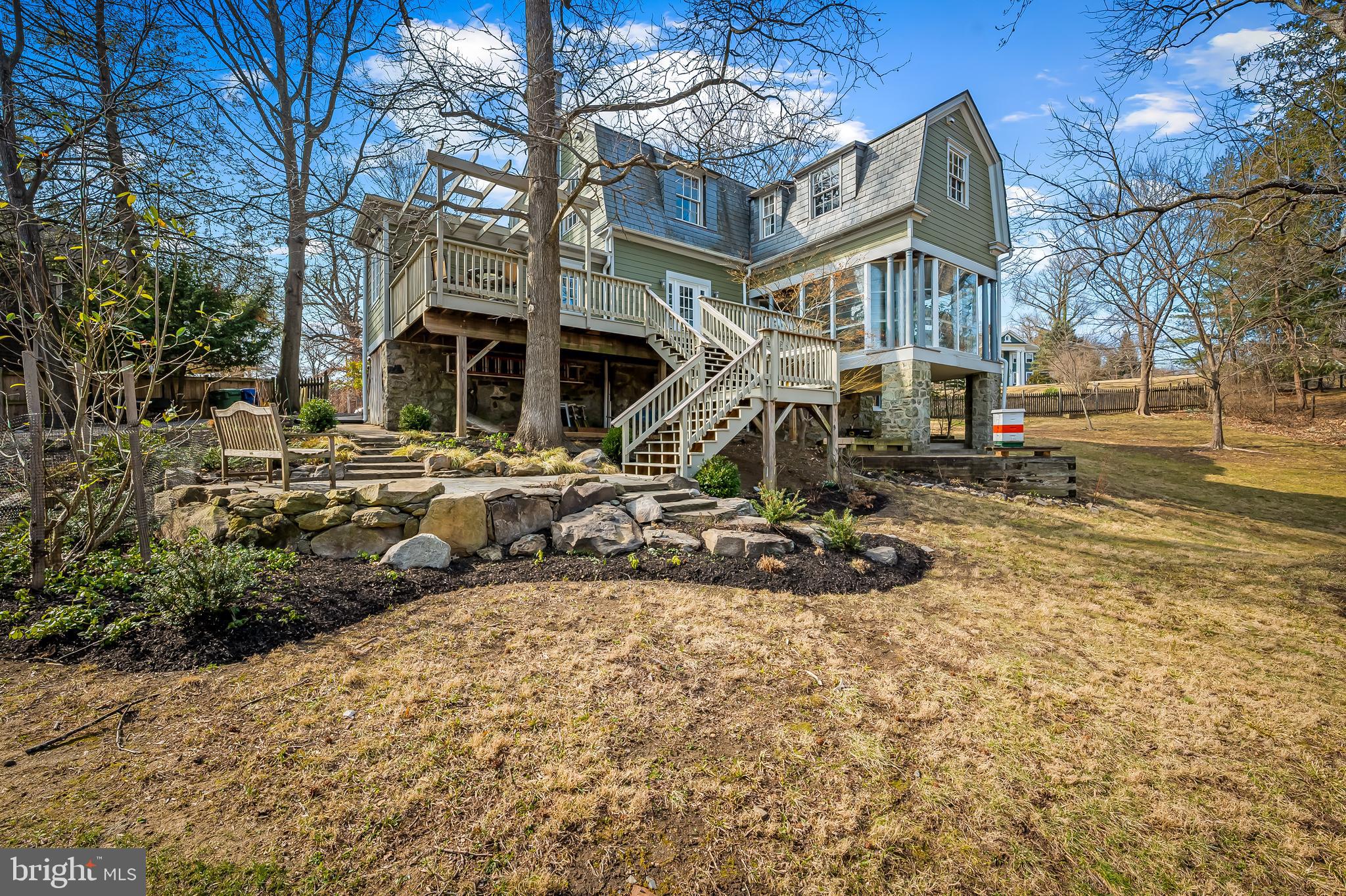 MOUNT WASHINGTON - Residential