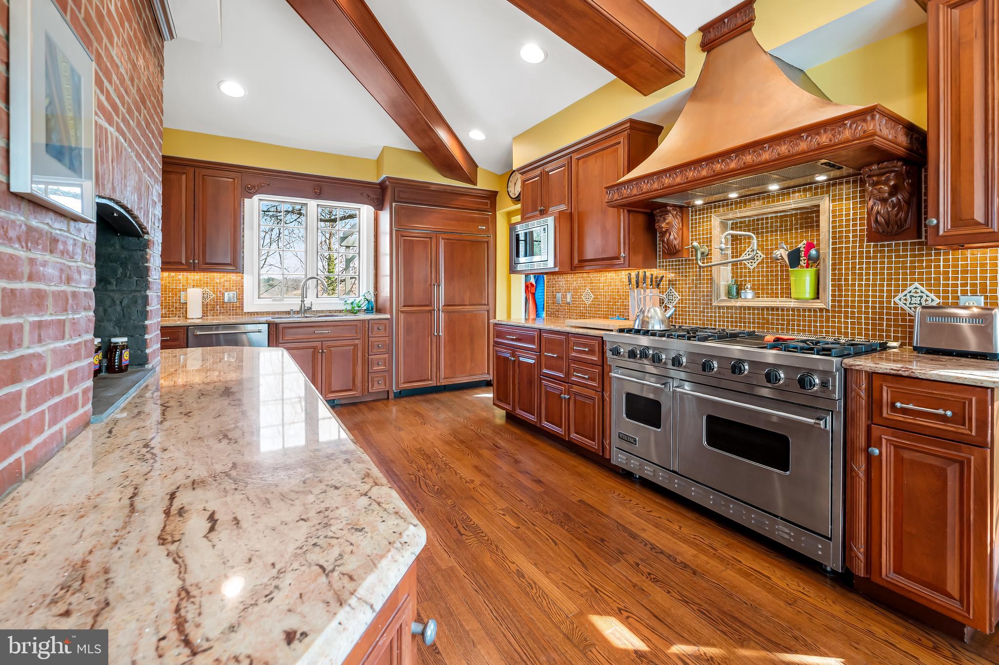 MOUNT WASHINGTON - Residential