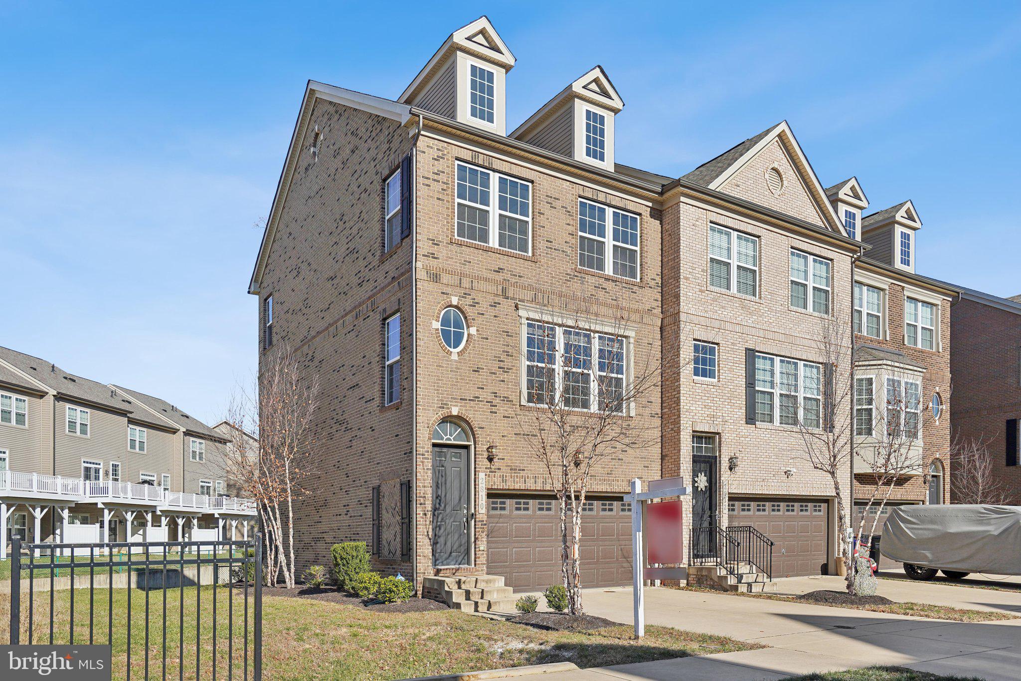 HAMILTON PARK - Residential