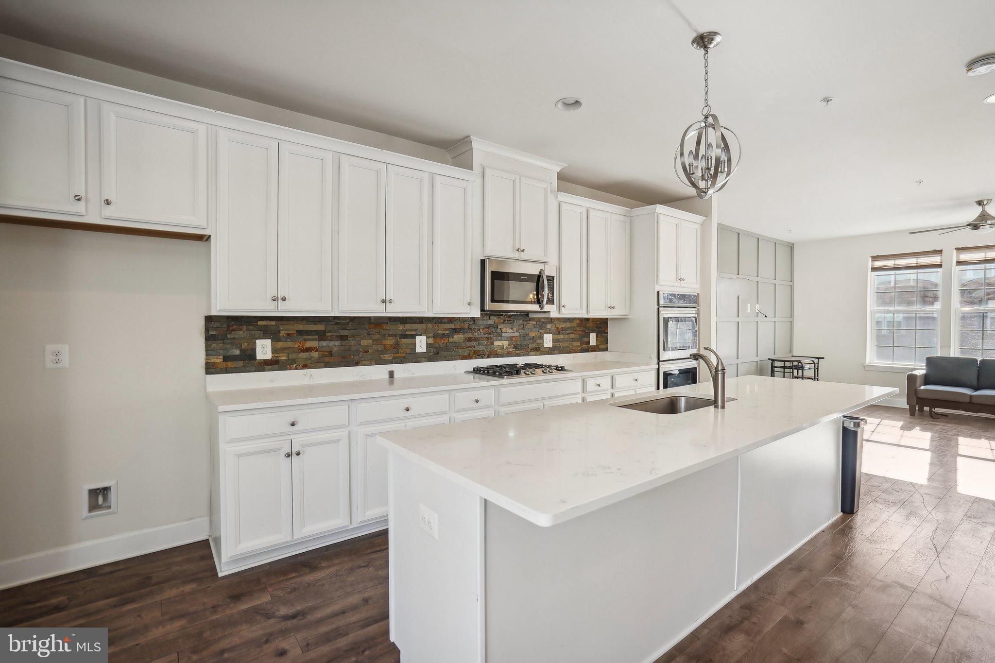 HAMILTON PARK - Residential