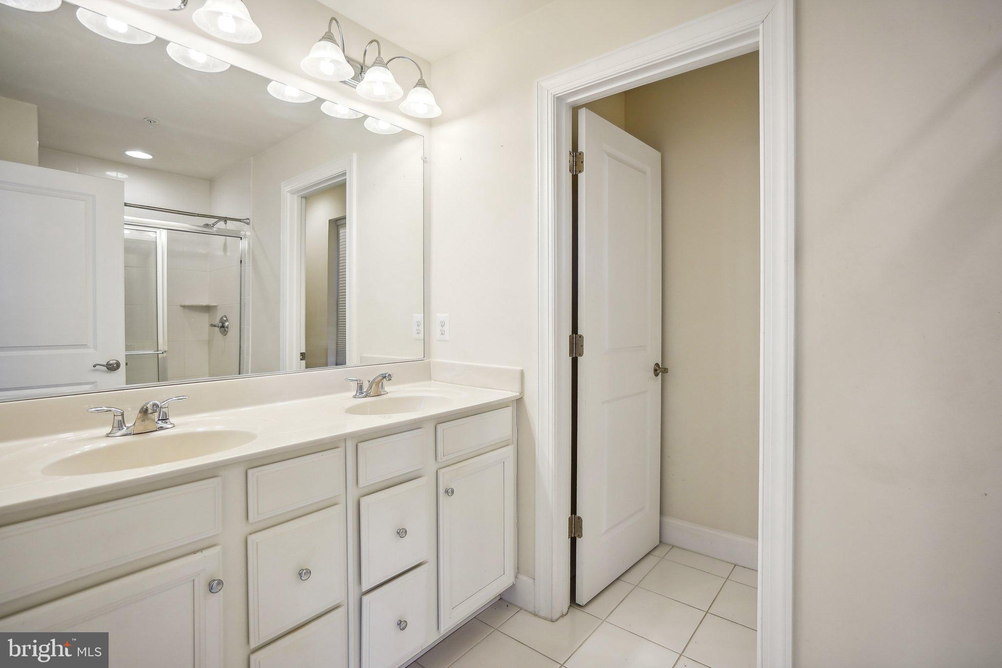 HAMILTON PARK - Residential