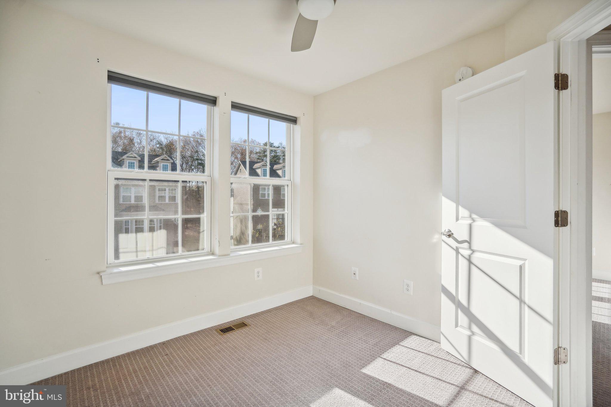 HAMILTON PARK - Residential