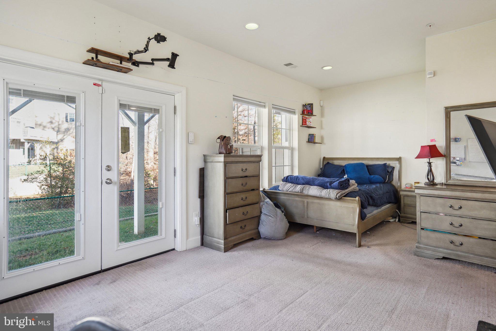 HAMILTON PARK - Residential