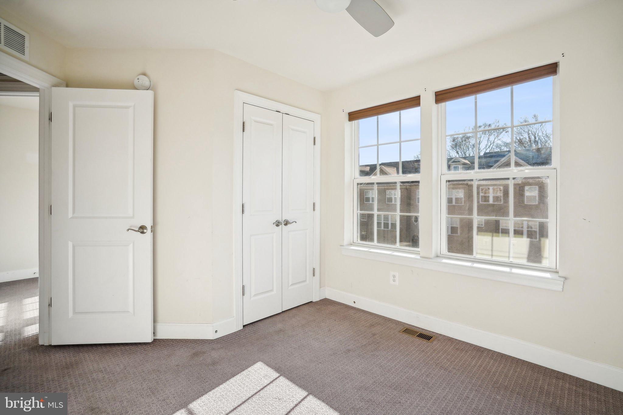 HAMILTON PARK - Residential