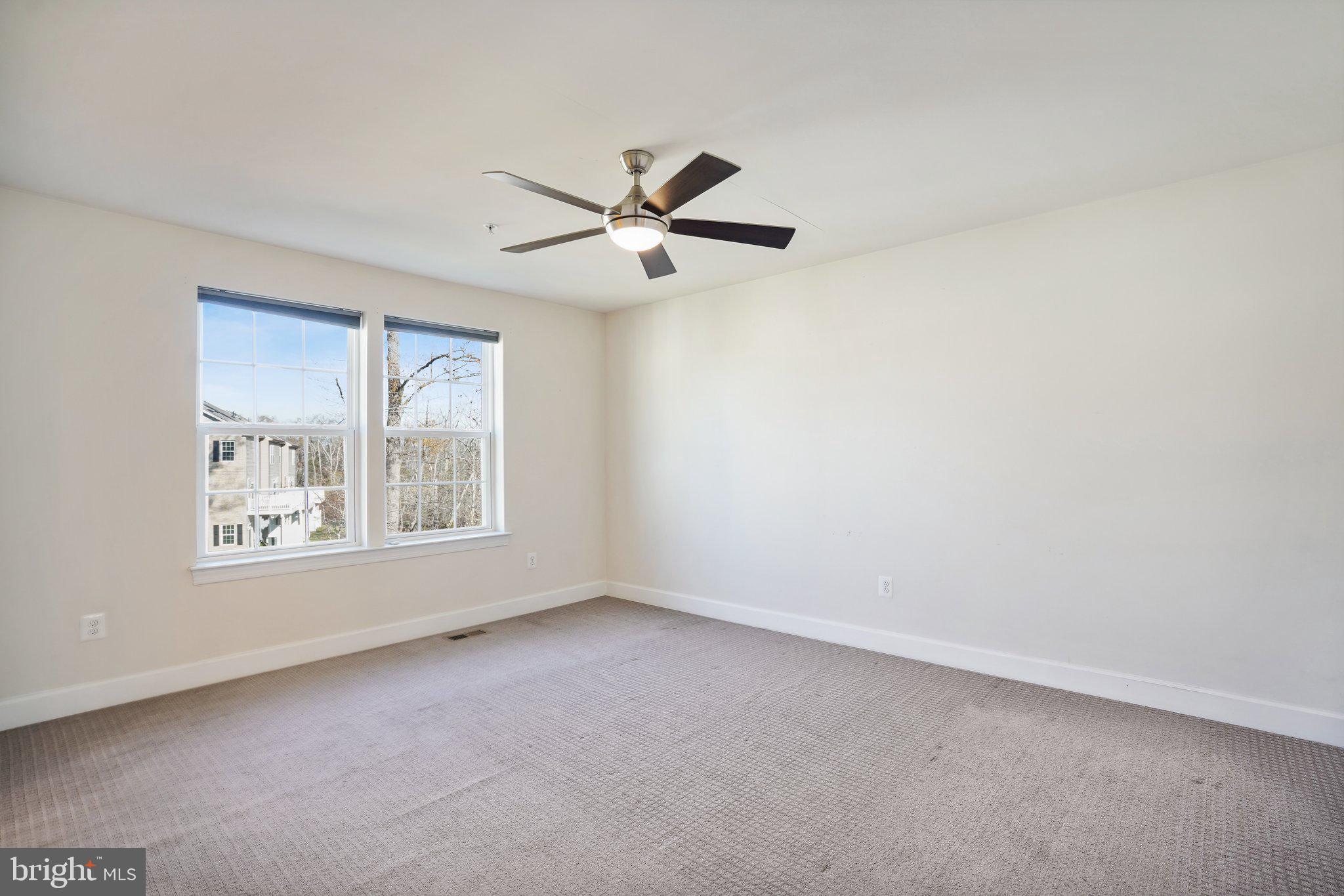 HAMILTON PARK - Residential