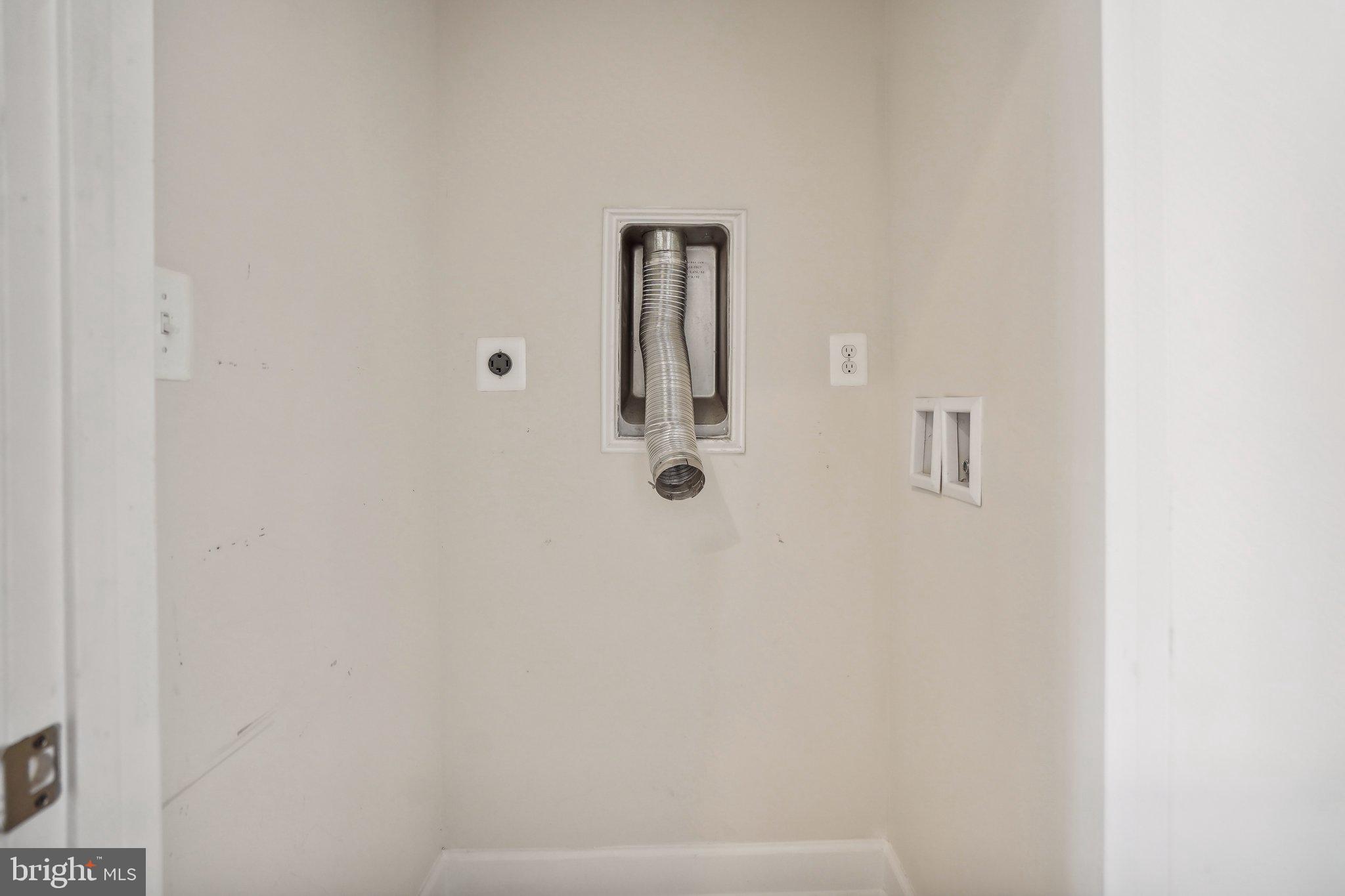 HAMILTON PARK - Residential