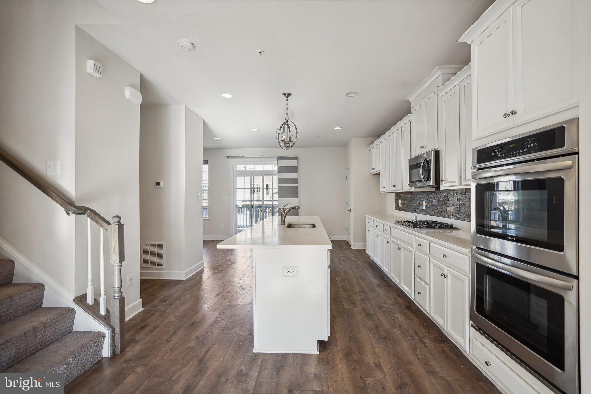 HAMILTON PARK - Residential