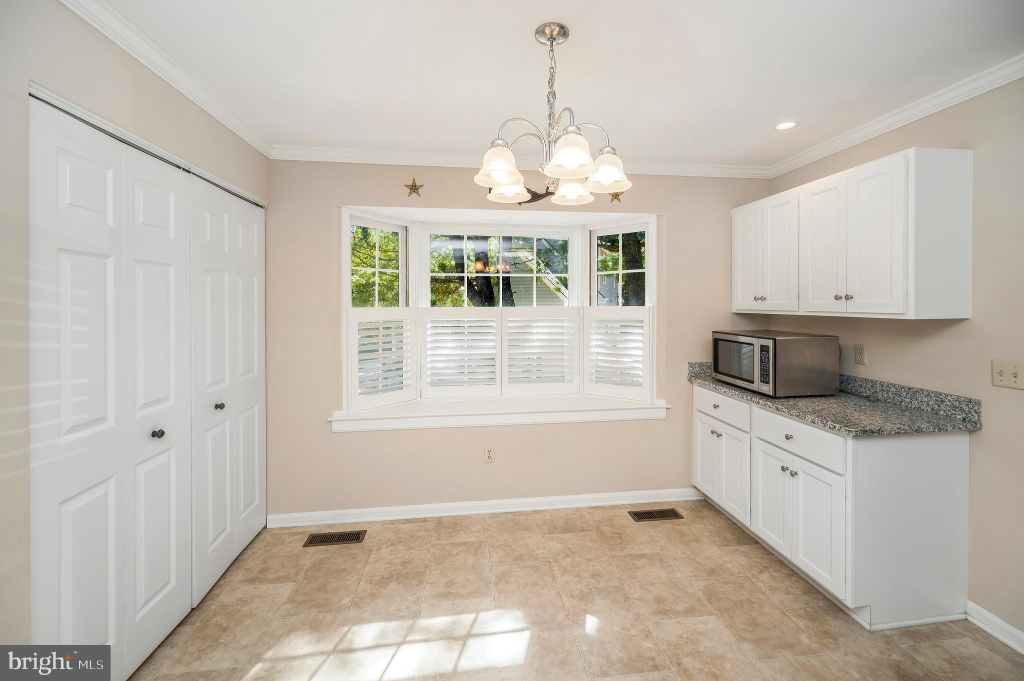 BREEZEWOOD - Residential