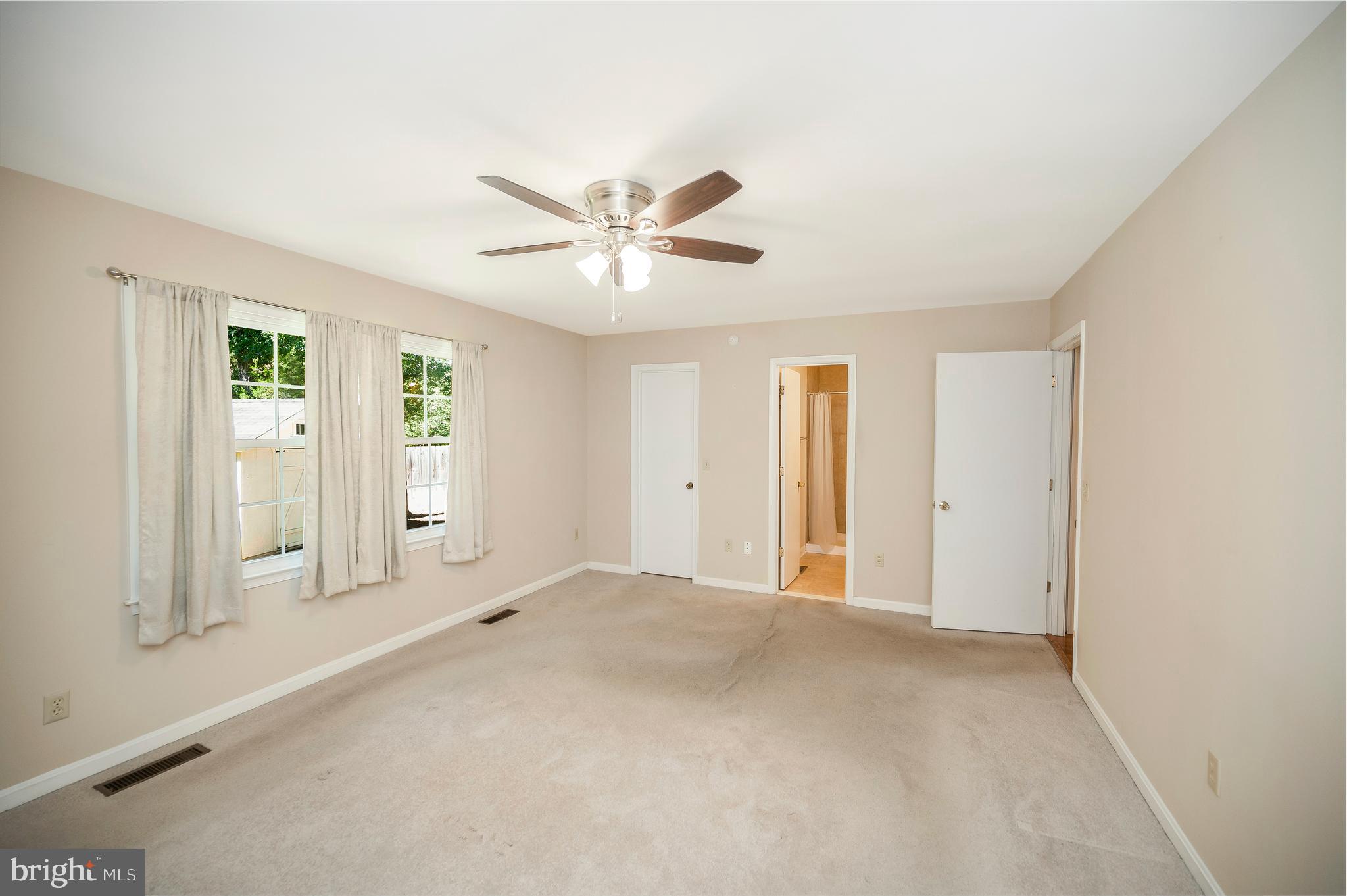 BREEZEWOOD - Residential