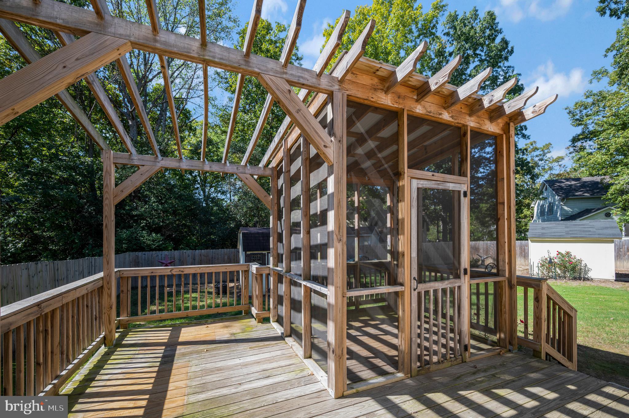 BREEZEWOOD - Residential