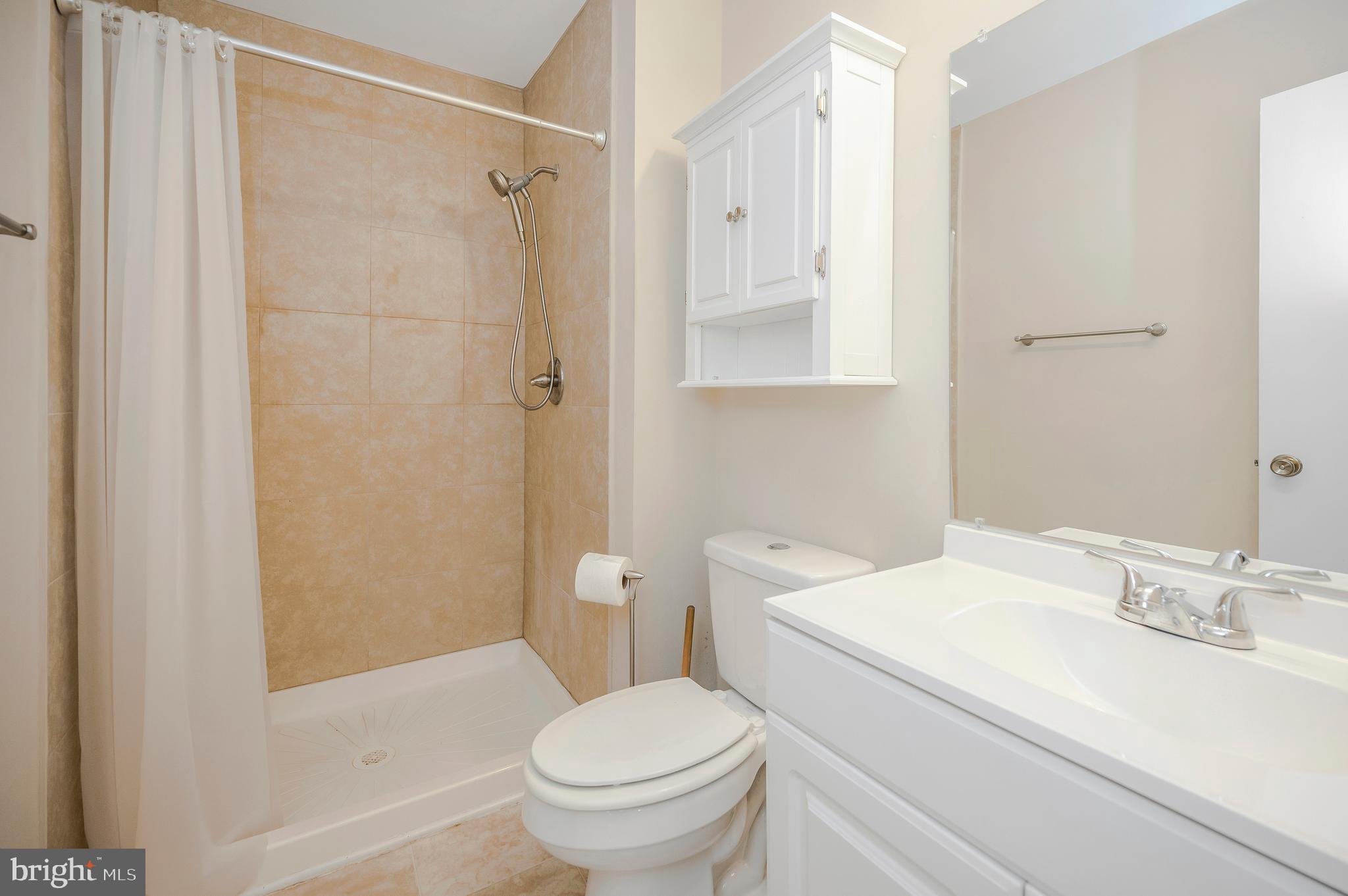 BREEZEWOOD - Residential