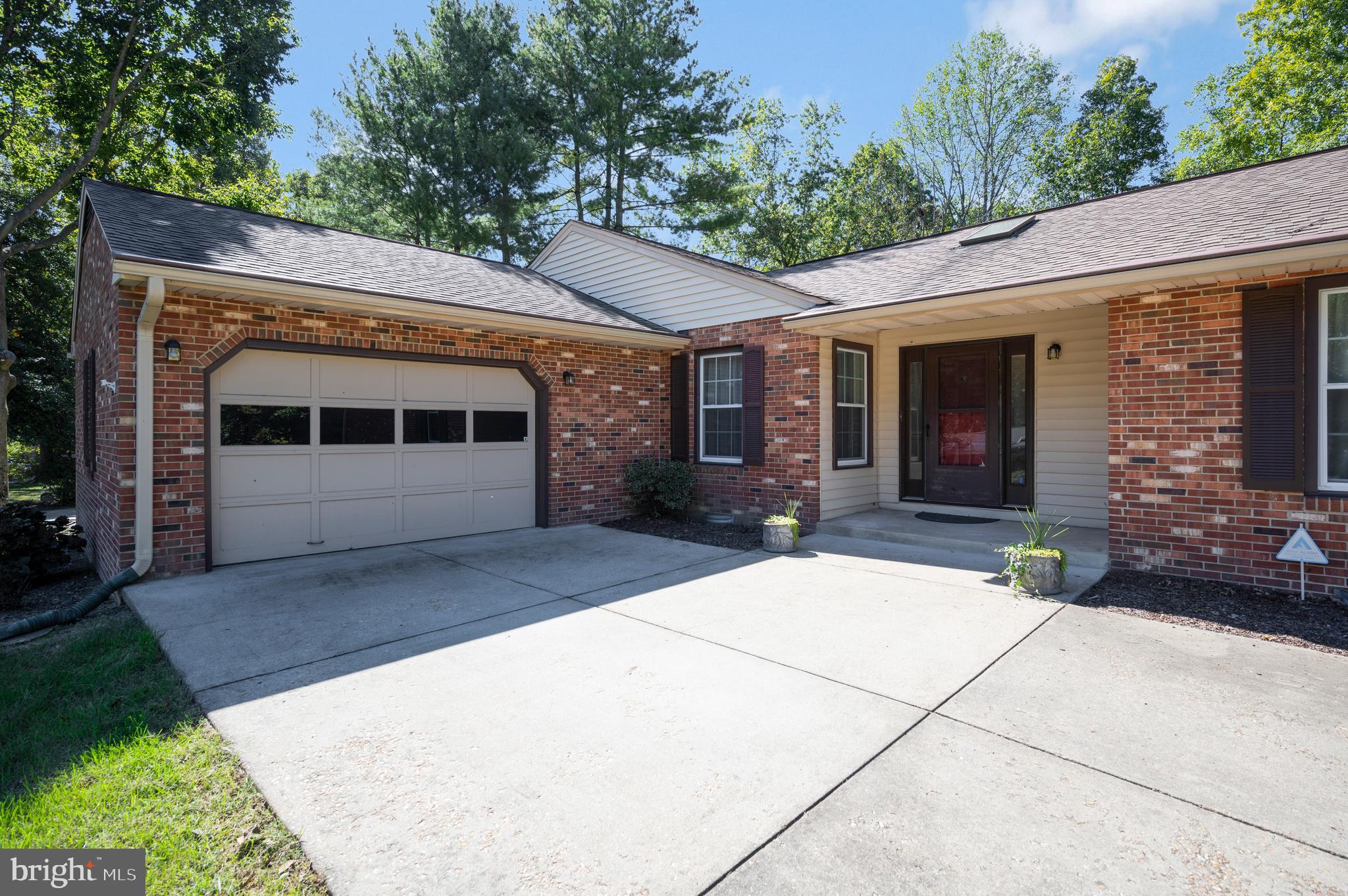 BREEZEWOOD - Residential