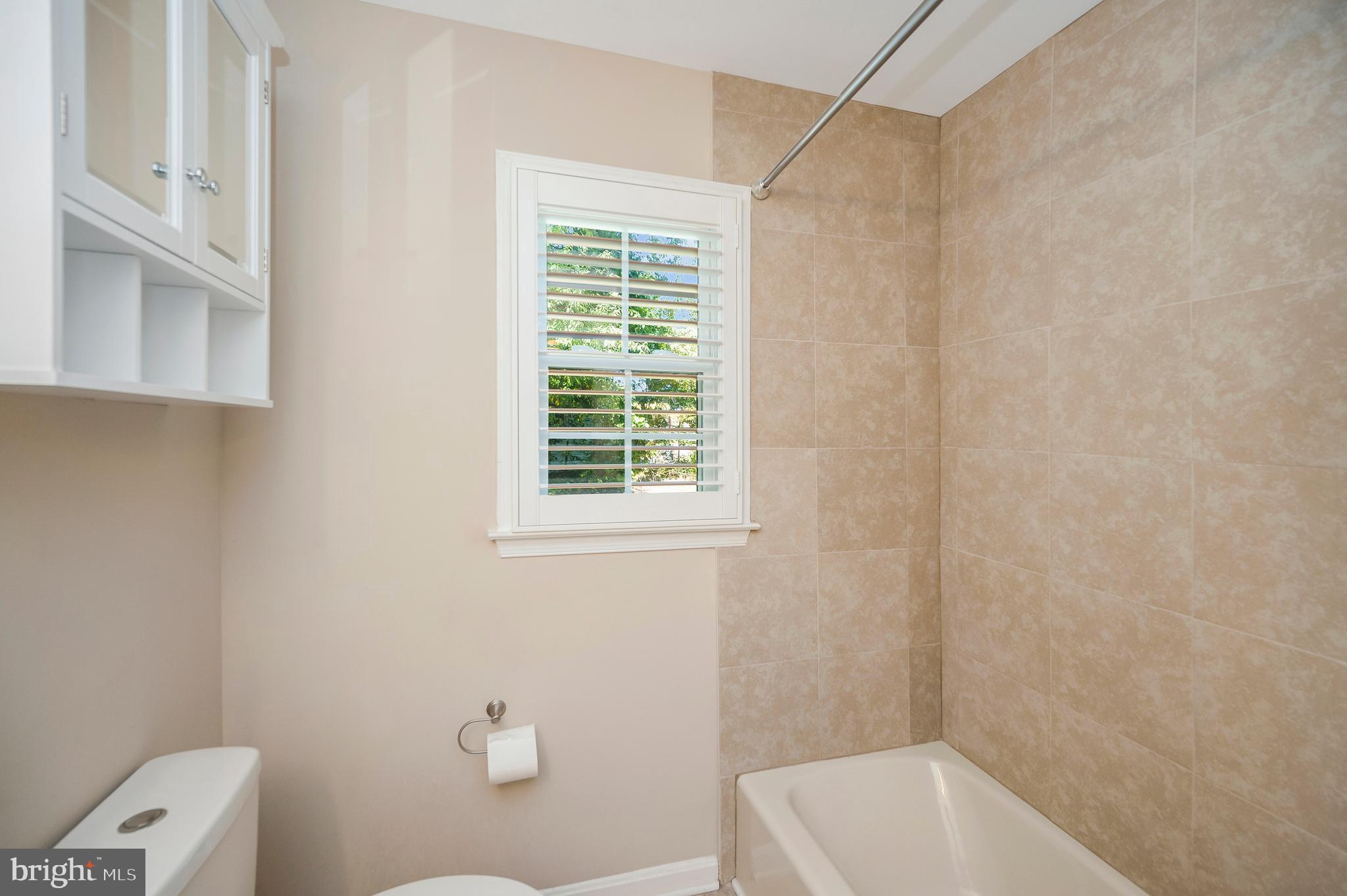 BREEZEWOOD - Residential