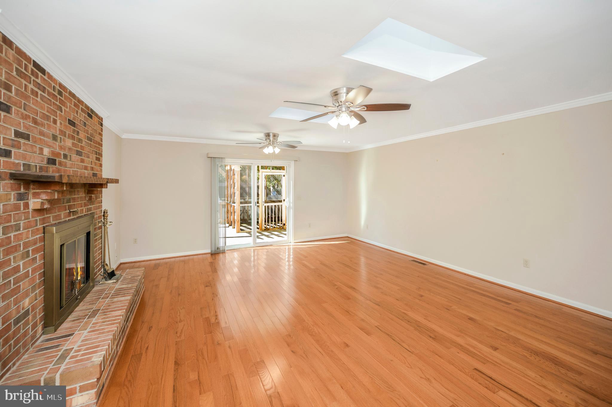 BREEZEWOOD - Residential