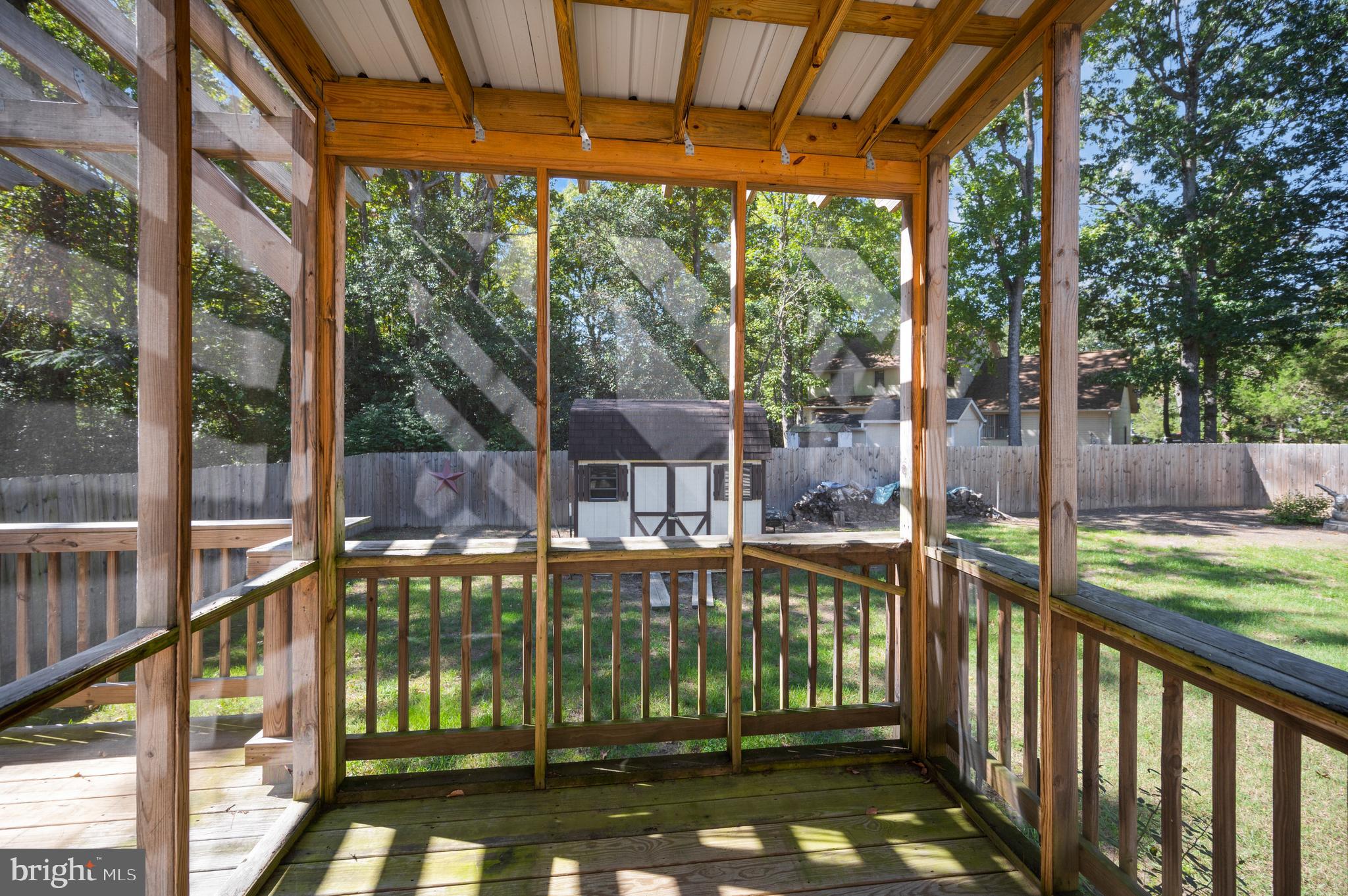 BREEZEWOOD - Residential