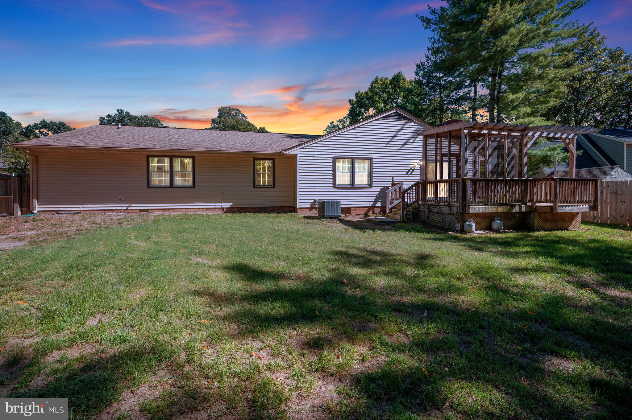 BREEZEWOOD - Residential