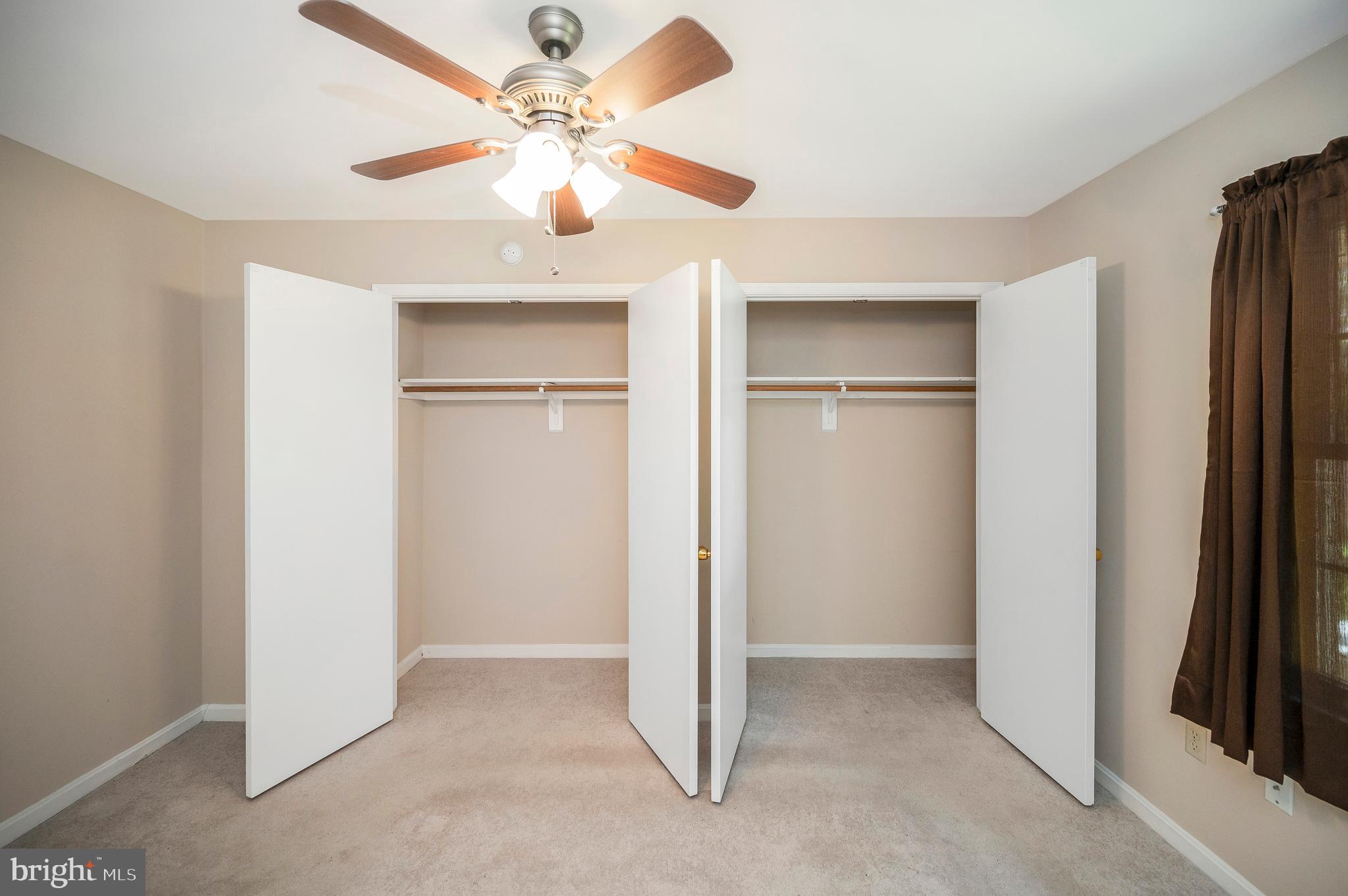 BREEZEWOOD - Residential