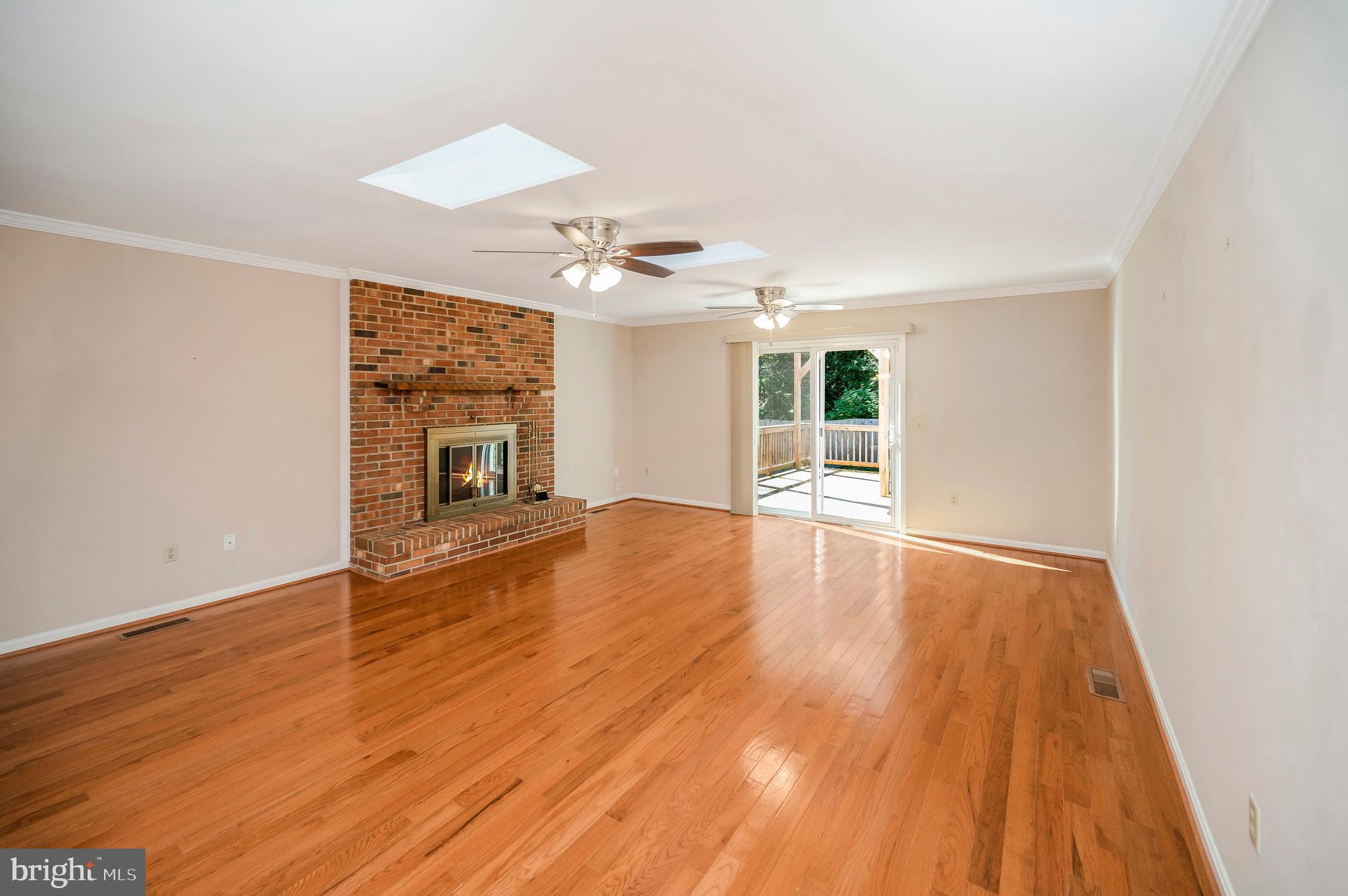 BREEZEWOOD - Residential