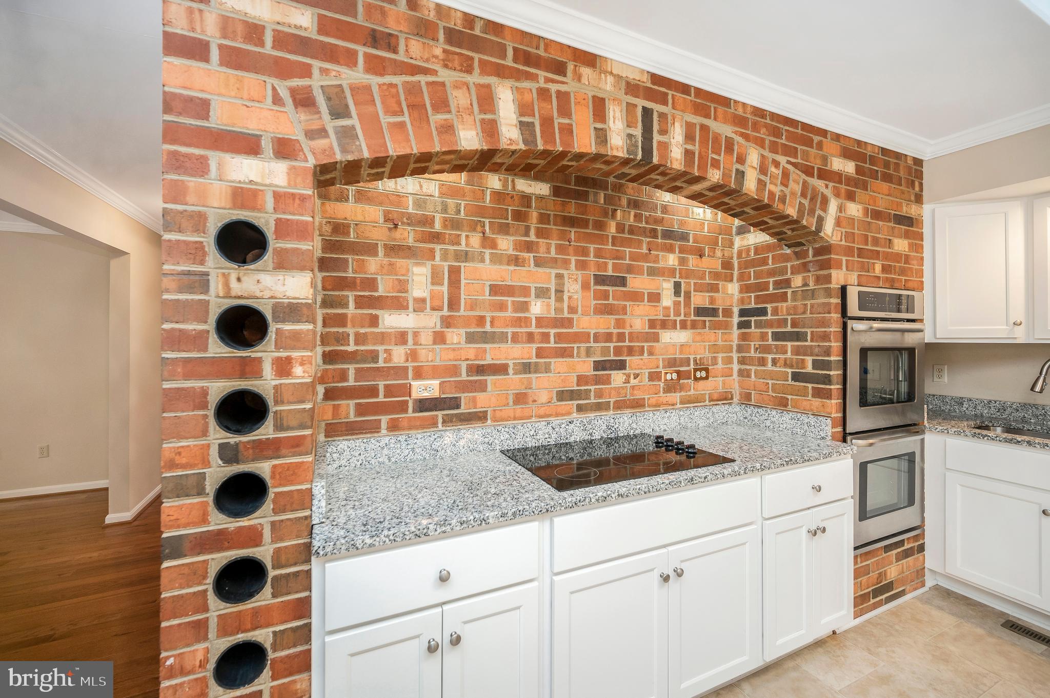 BREEZEWOOD - Residential