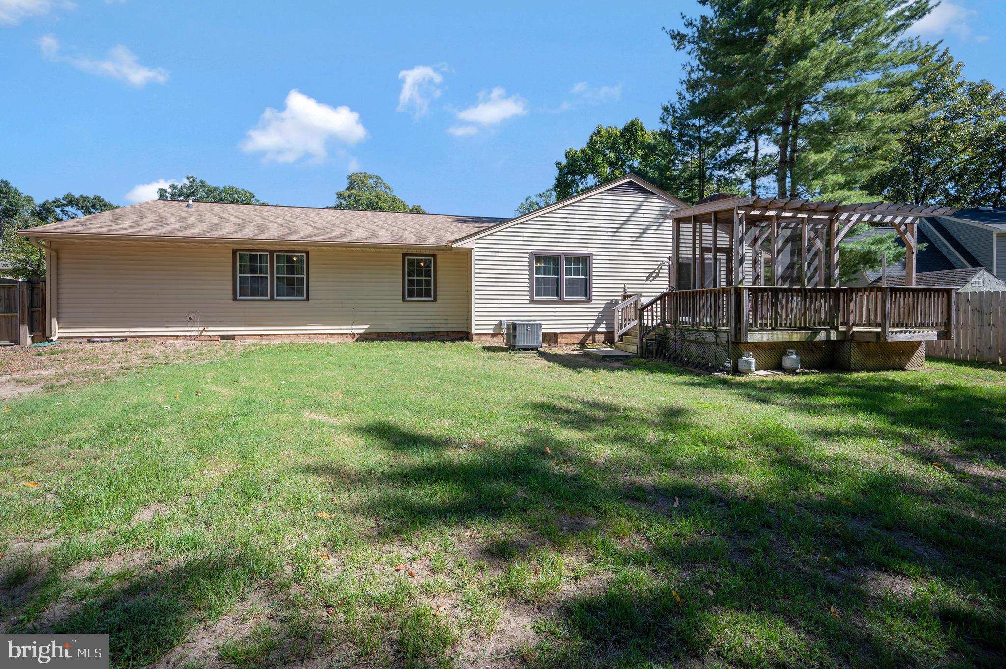 BREEZEWOOD - Residential