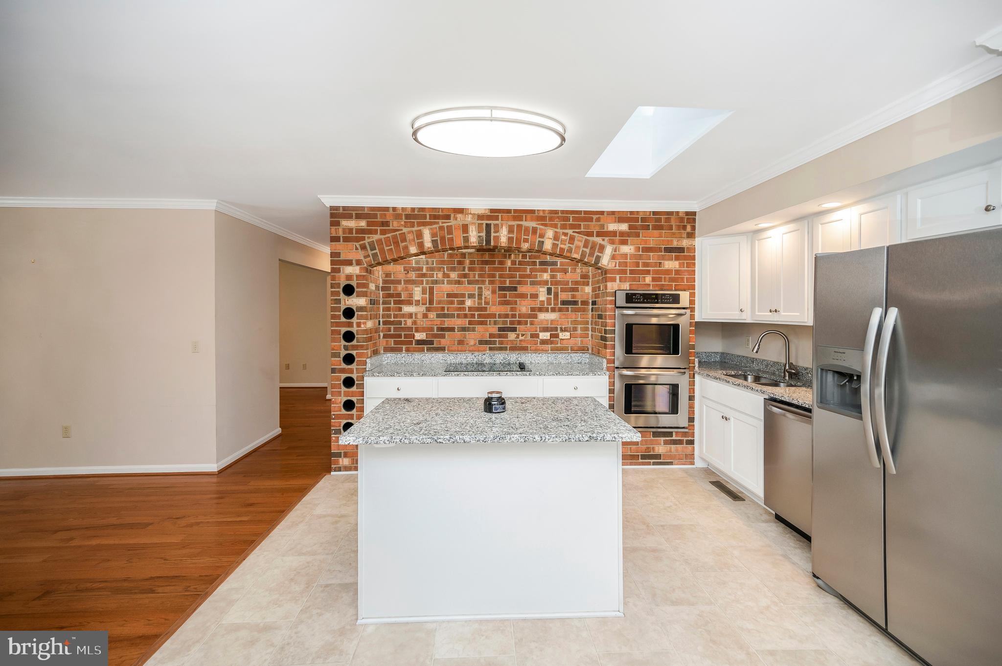 BREEZEWOOD - Residential