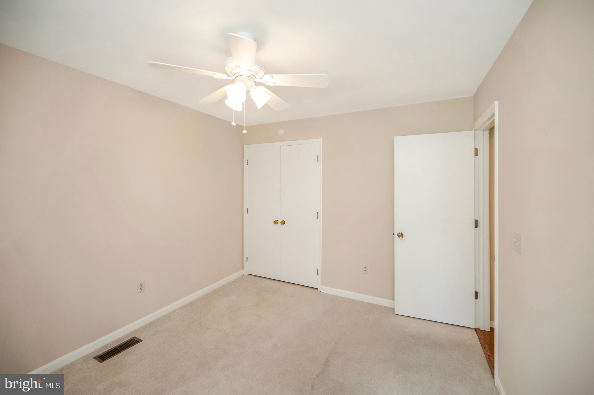 BREEZEWOOD - Residential