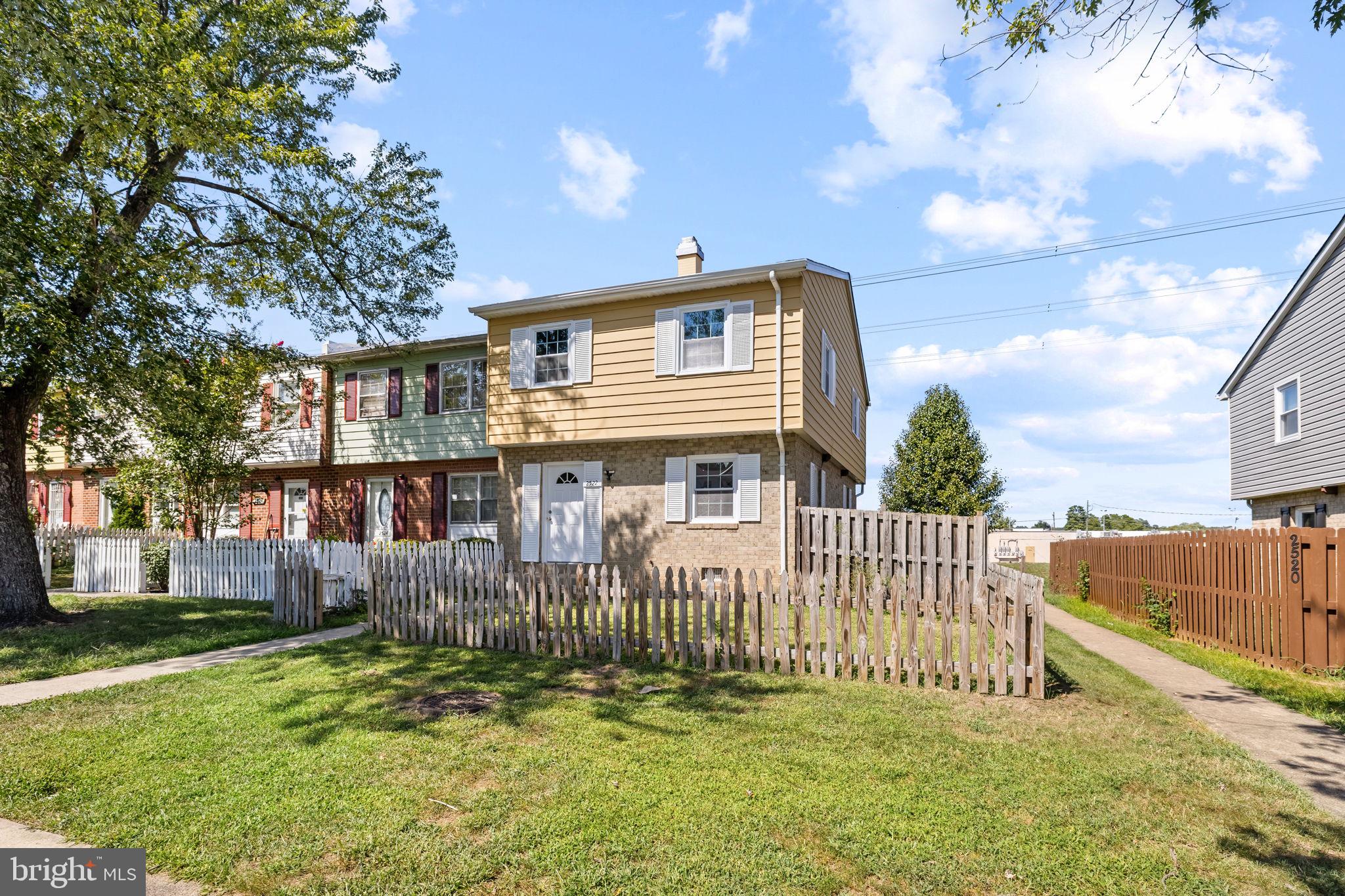 2522 SEDGEWICK PLACE
